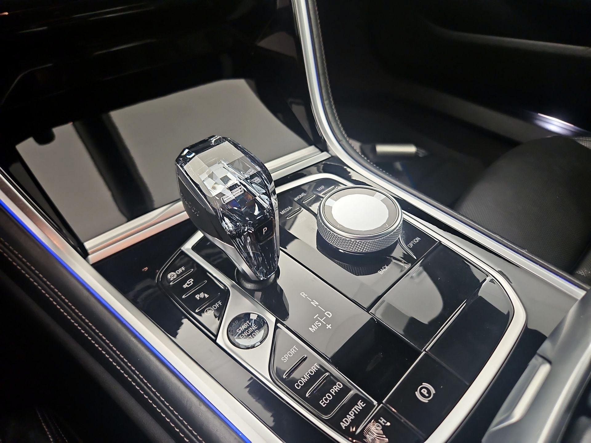 Thumbnail: 2024 BMW 8 Series - 17