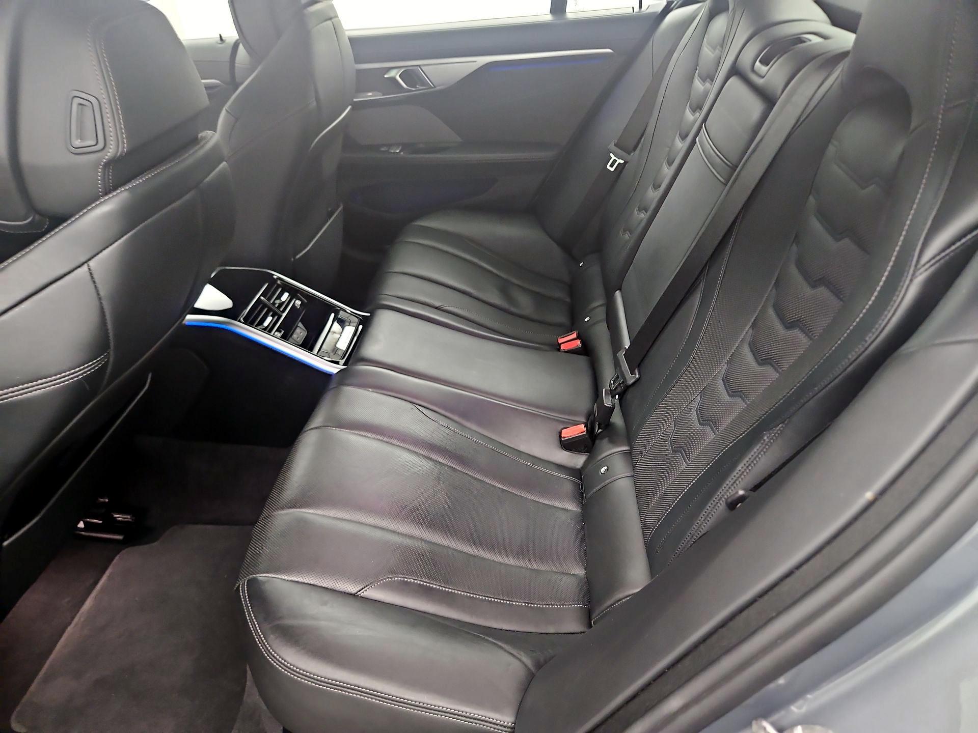 Thumbnail: 2024 BMW 8 Series - 19