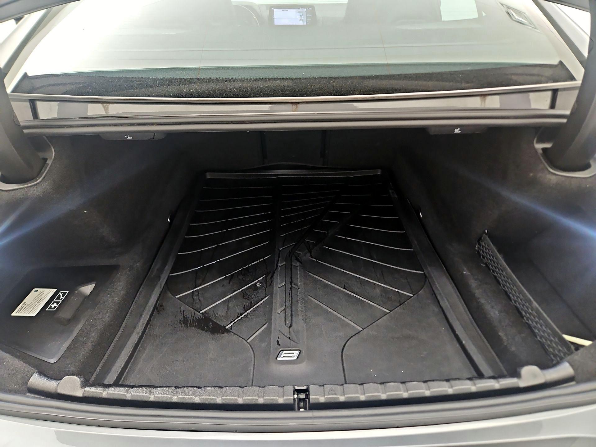 Thumbnail: 2024 BMW 8 Series - 20