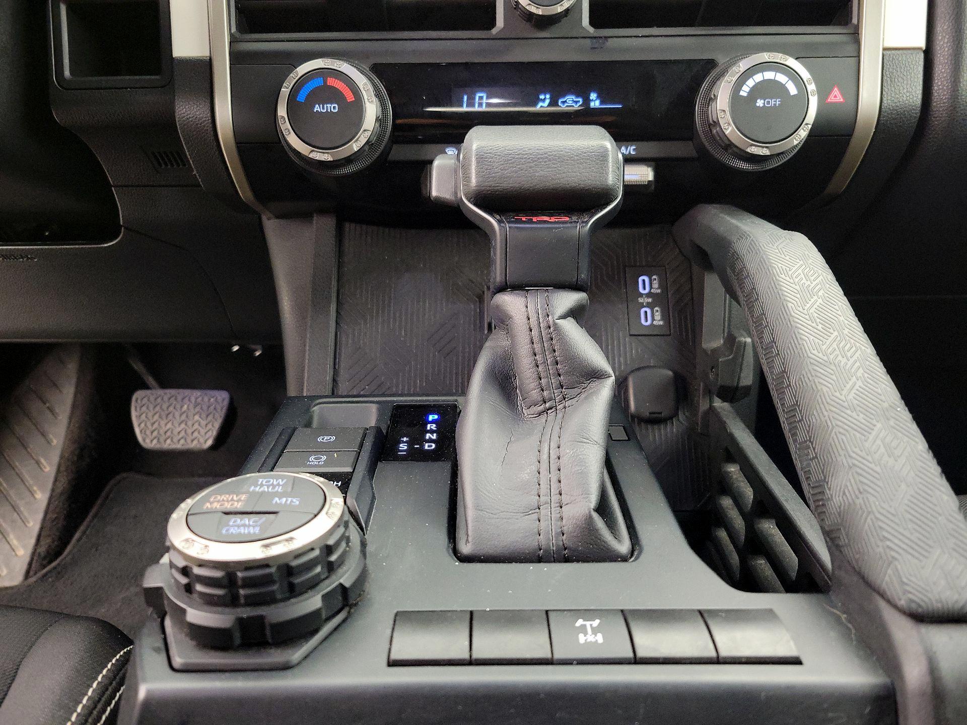 Thumbnail: 2024 Toyota Tacoma - 17