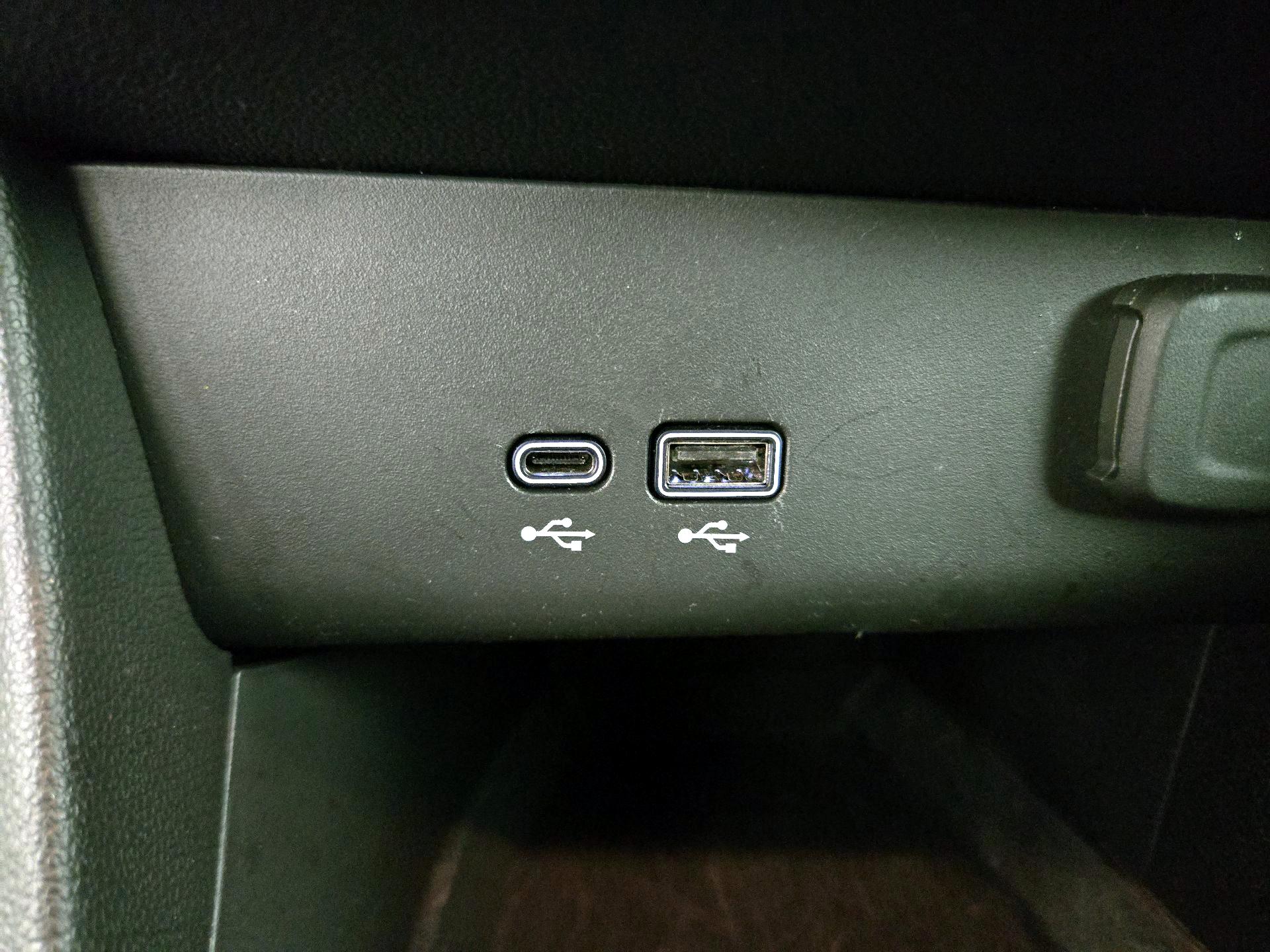 Thumbnail: 2025 Buick Encore GX - 18