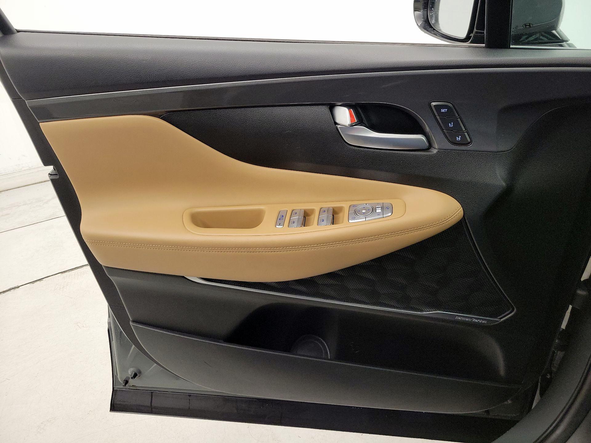 Thumbnail: 2023 Hyundai Santa Fe - 12