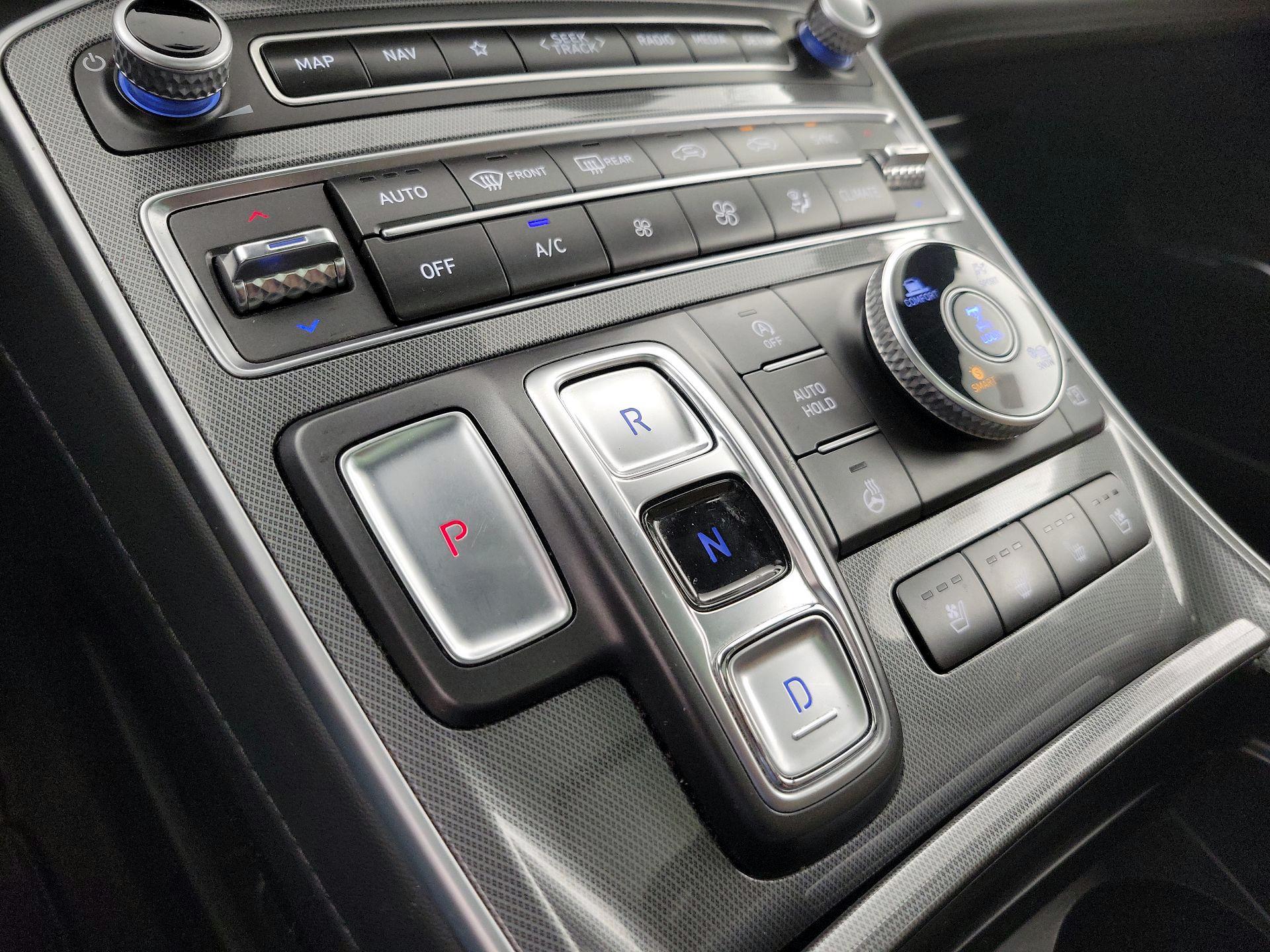 Thumbnail: 2023 Hyundai Santa Fe - 18