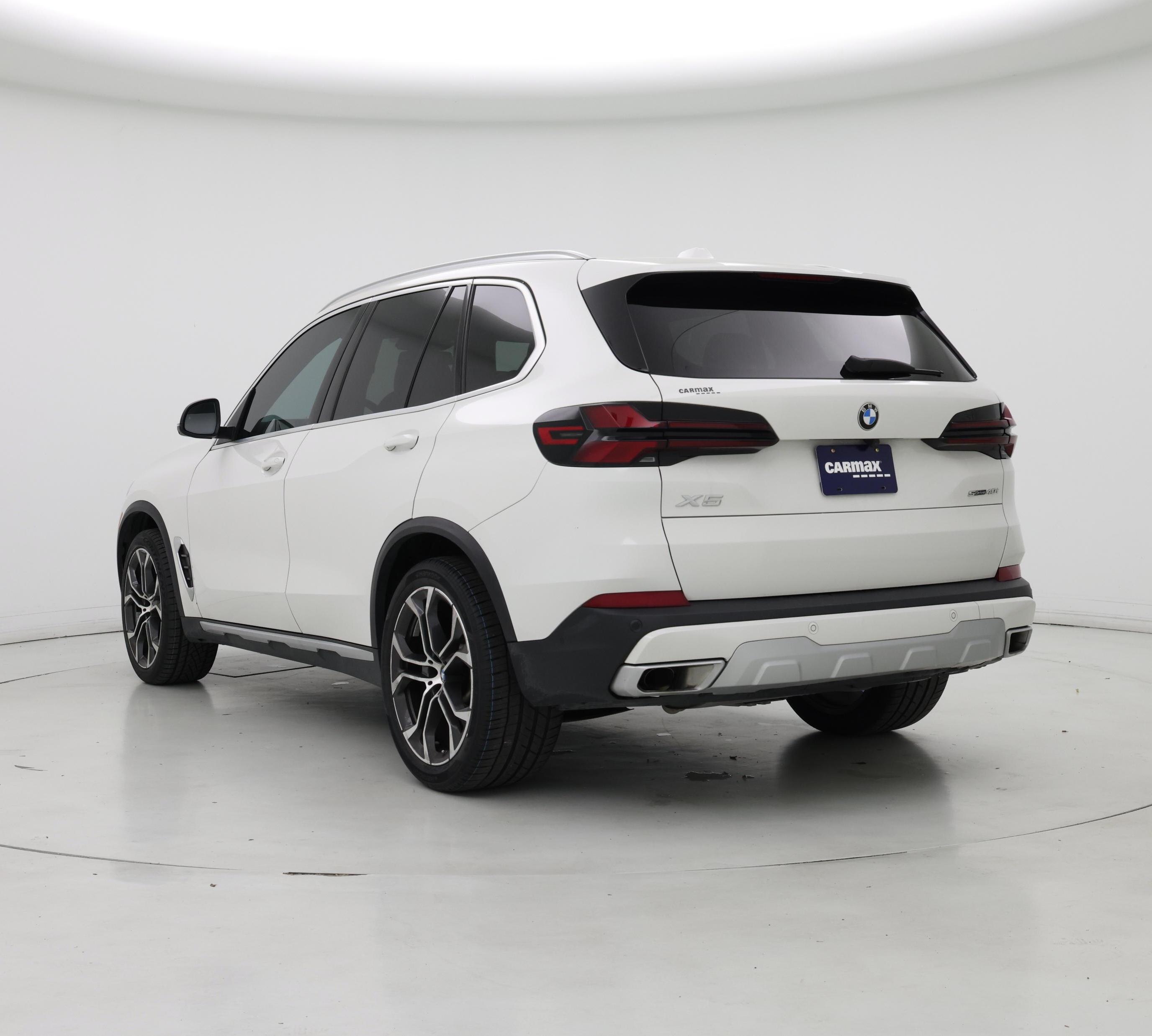 Thumbnail: 2024 BMW X5 - 2