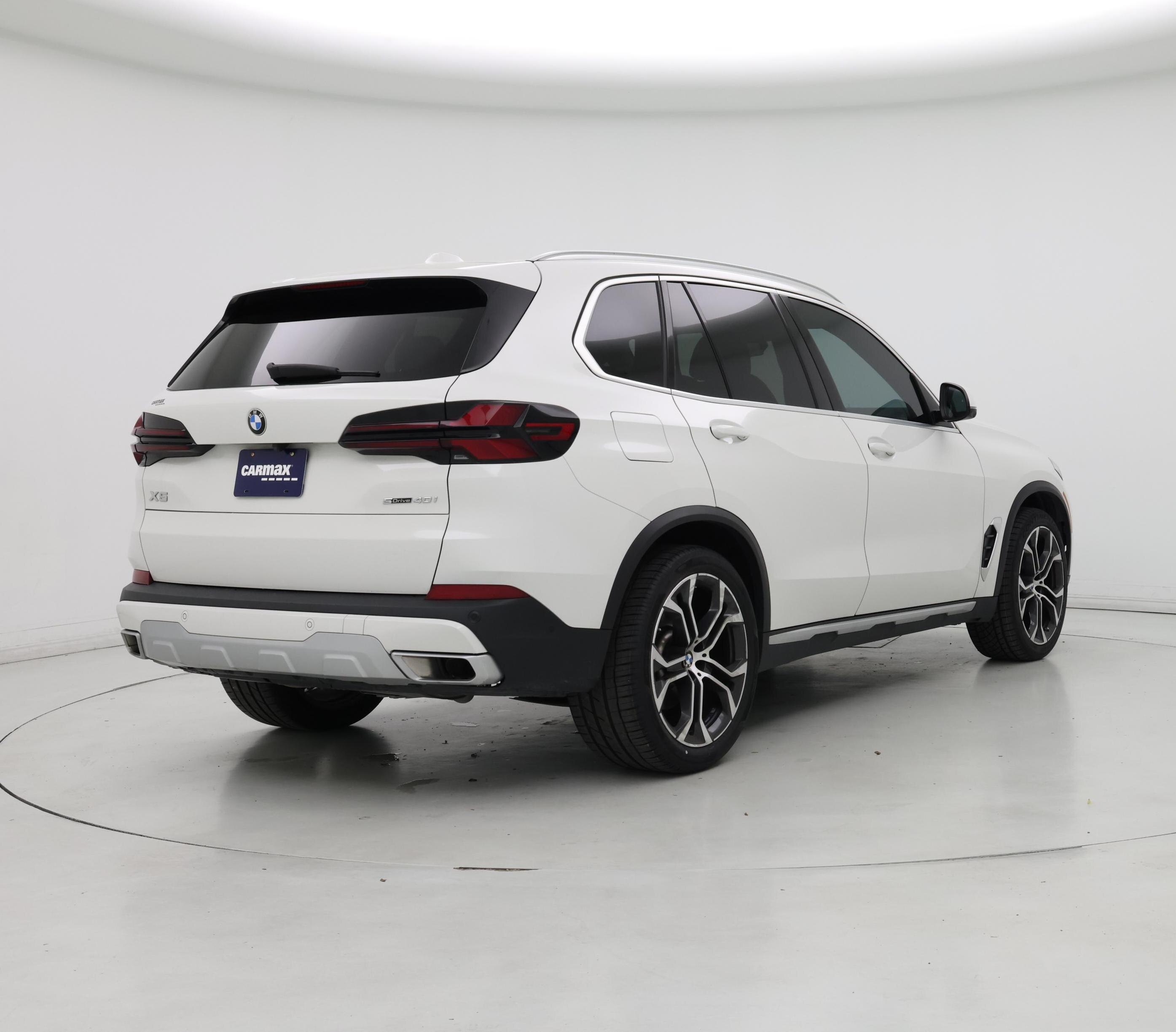 Thumbnail: 2024 BMW X5 - 8