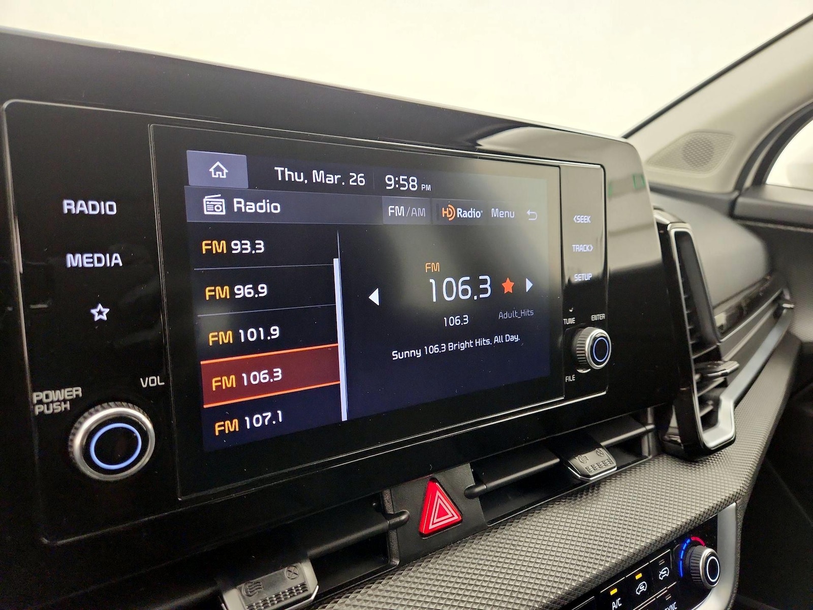 2024 Kia Sportage LX Hybrid - Photo 15