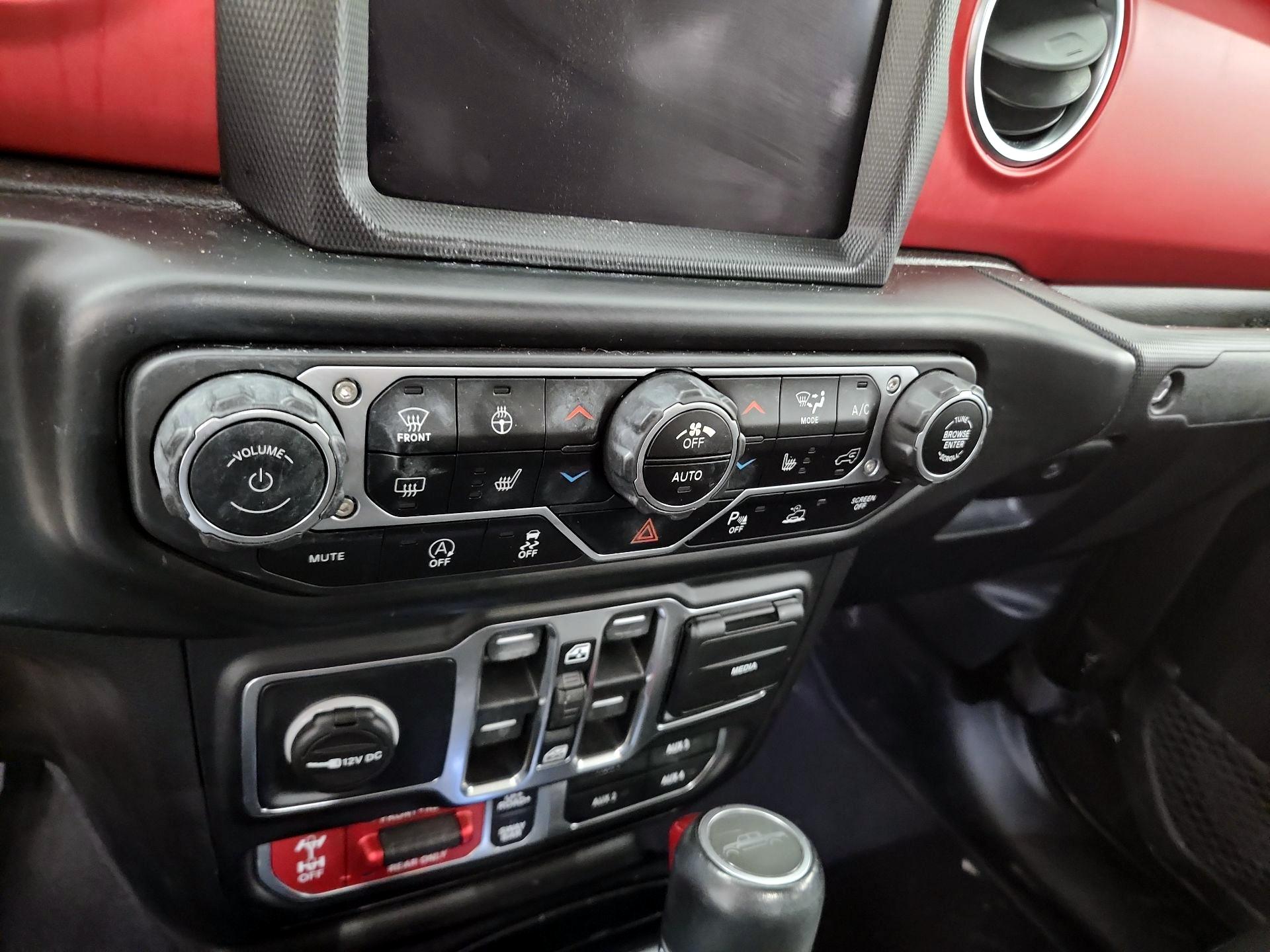 Thumbnail: 2020 Jeep Gladiator - 14