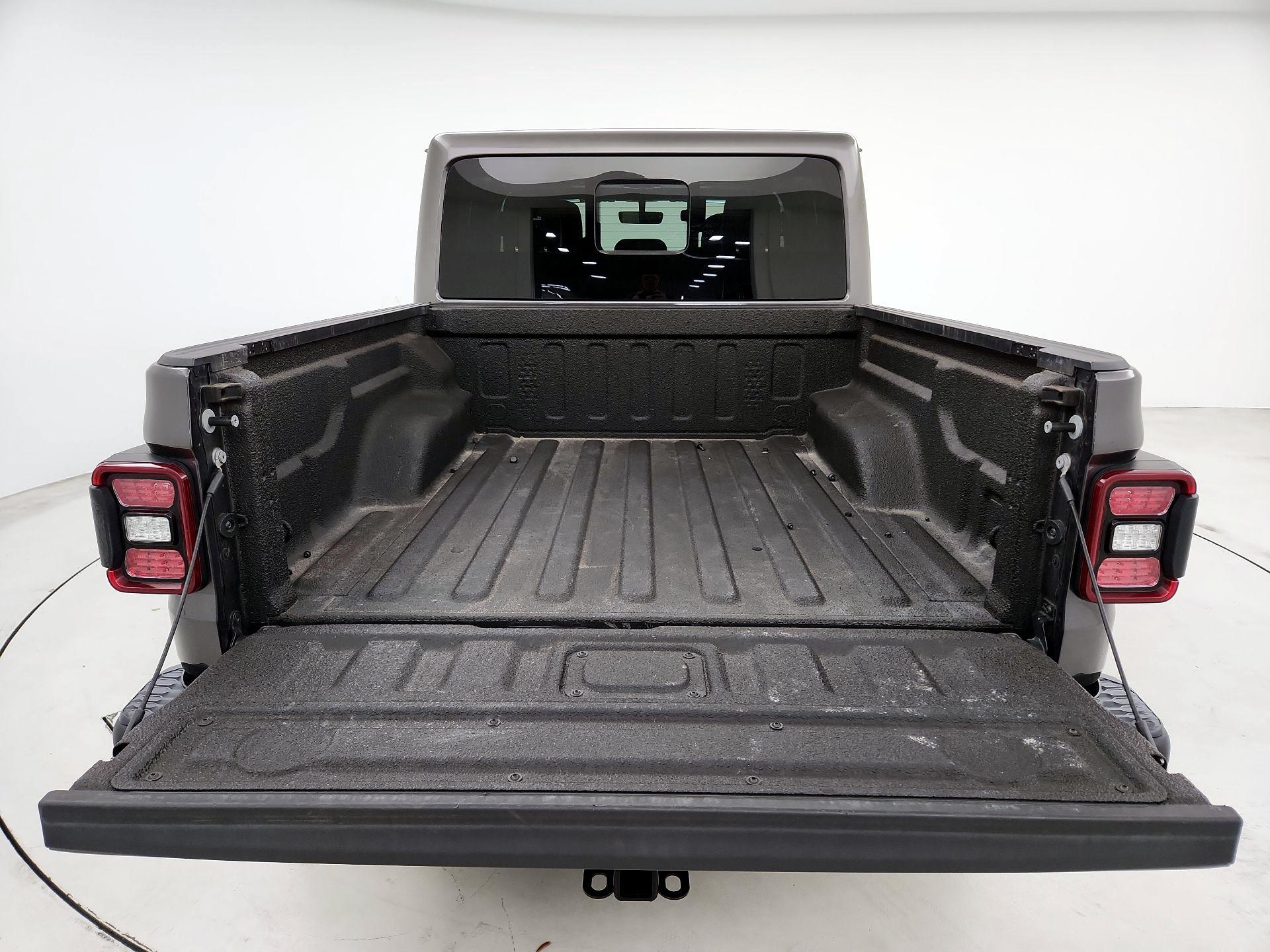 Thumbnail: 2020 Jeep Gladiator - 16