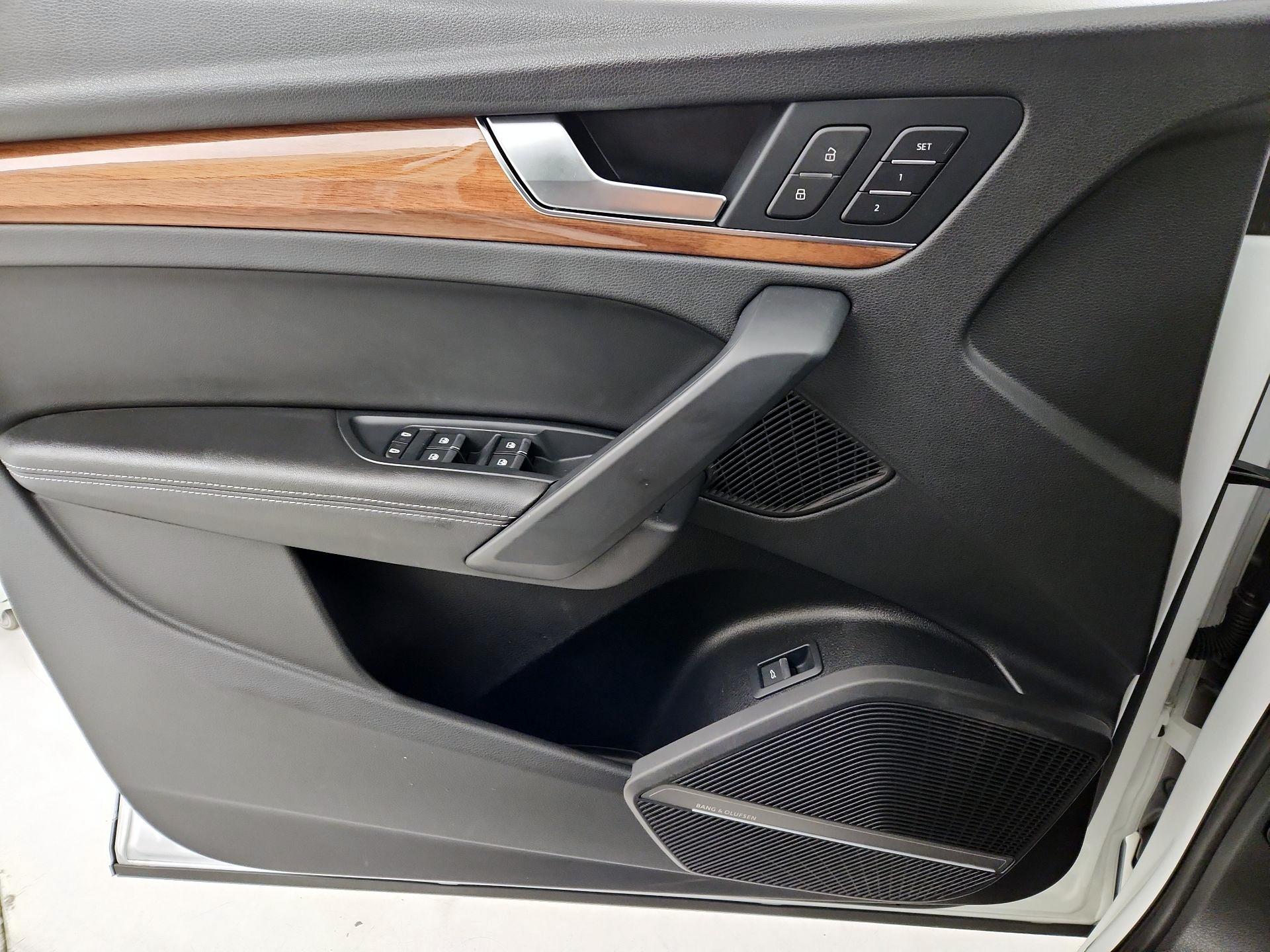 Thumbnail: 2023 Audi Q5 - 12