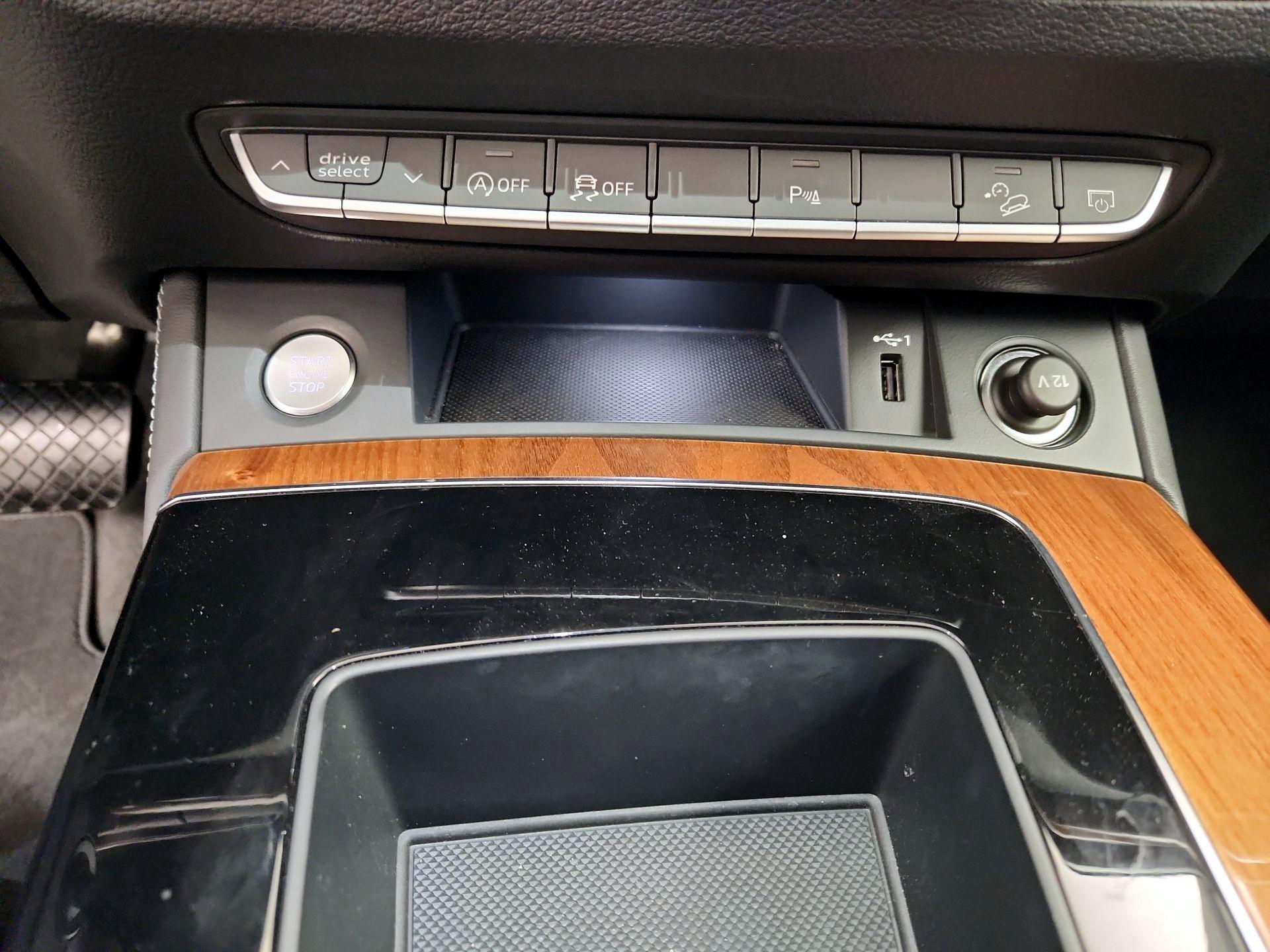 Thumbnail: 2023 Audi Q5 - 19