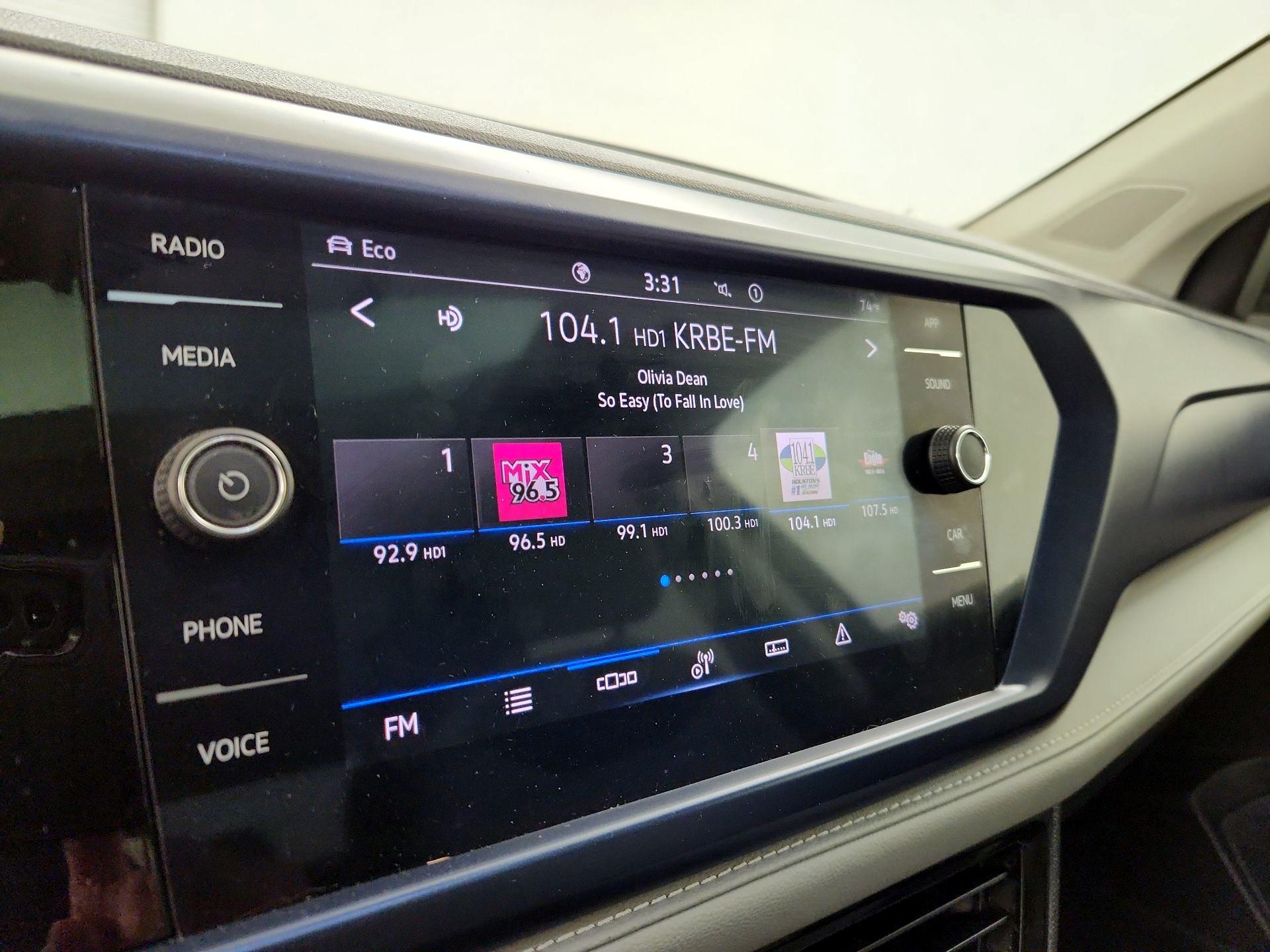 Thumbnail: 2024 Volkswagen Taos - 15