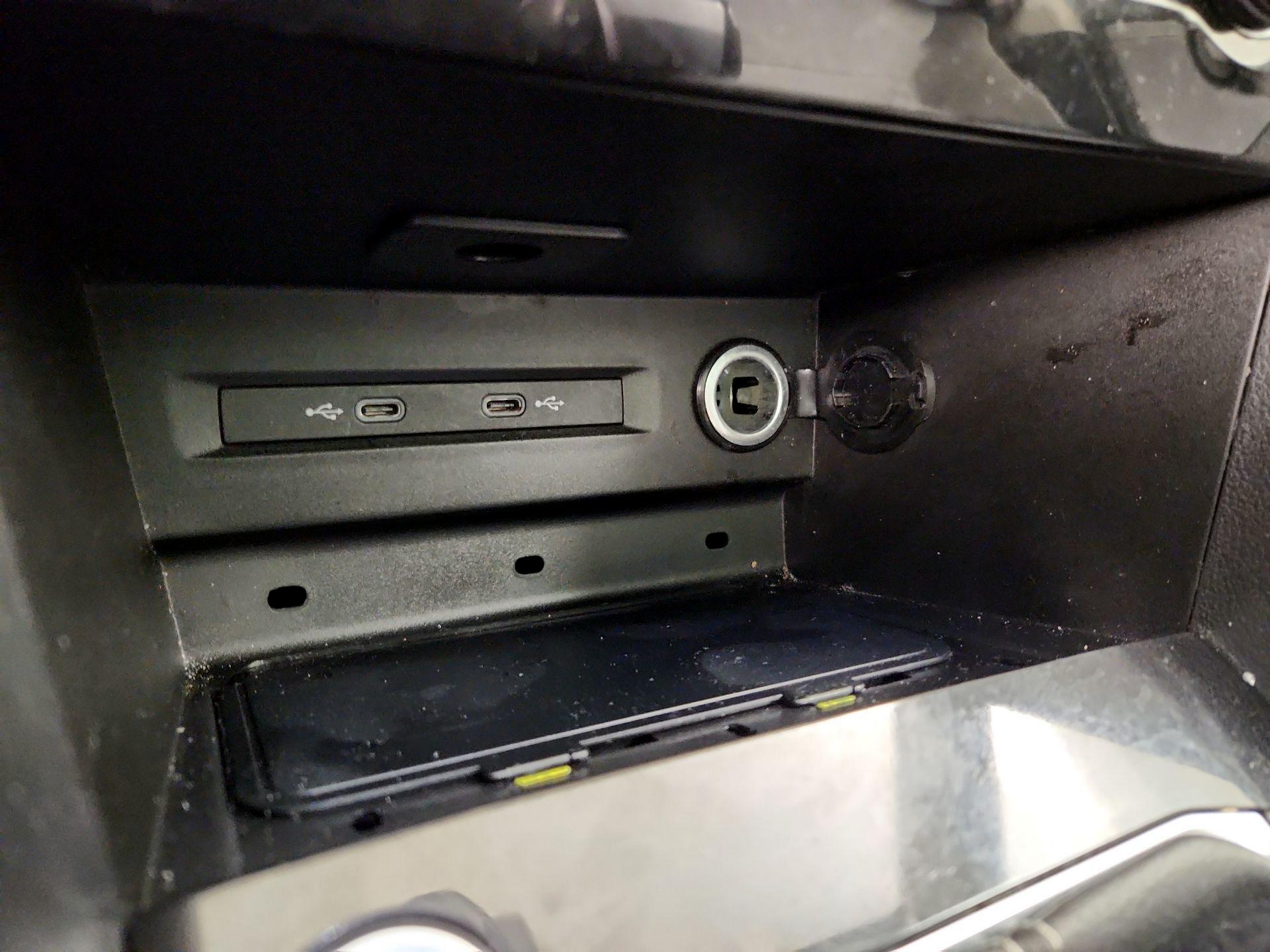 Thumbnail: 2024 Volkswagen Taos - 18