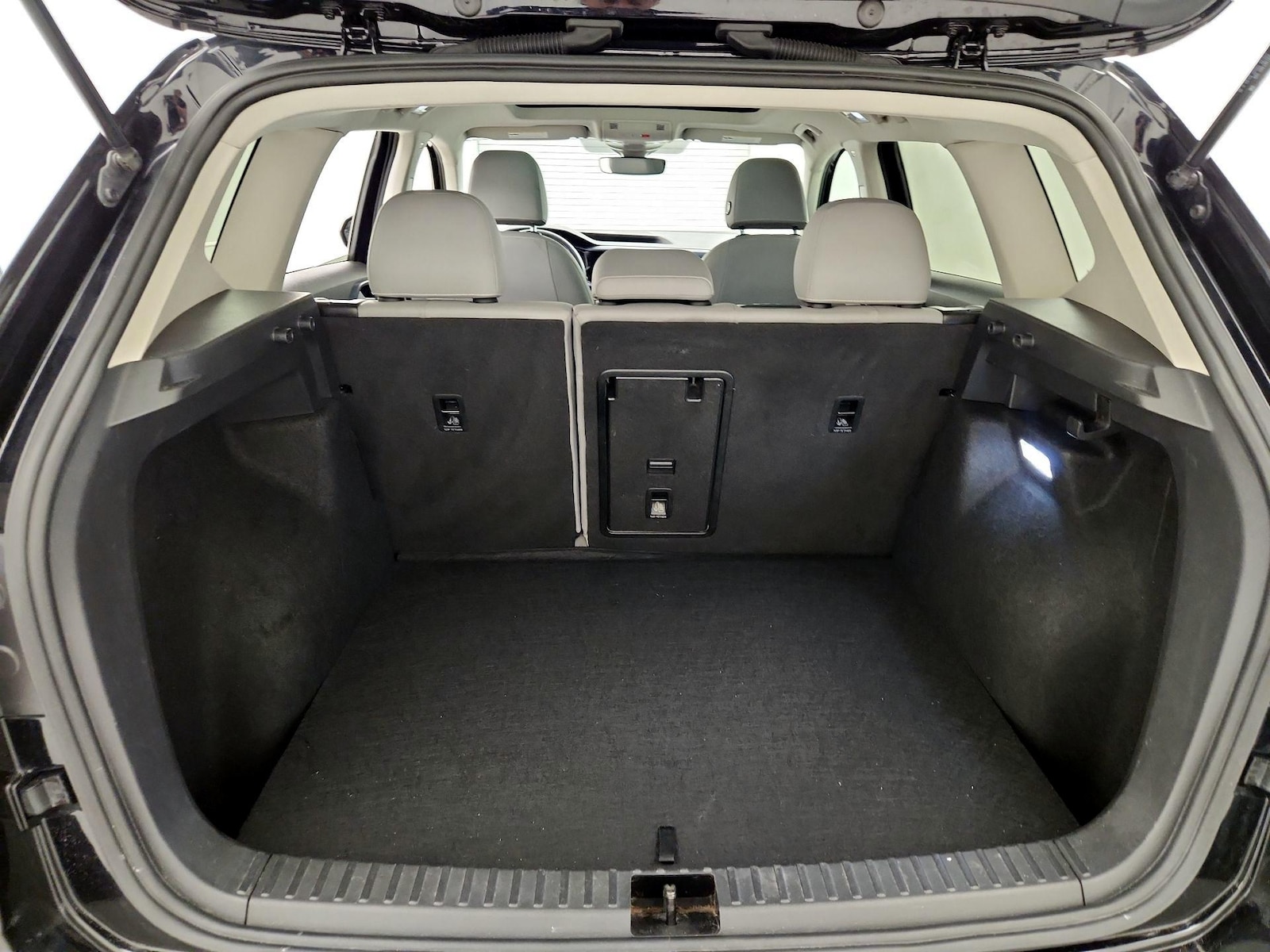 2024 Volkswagen Taos SE - Photo 22