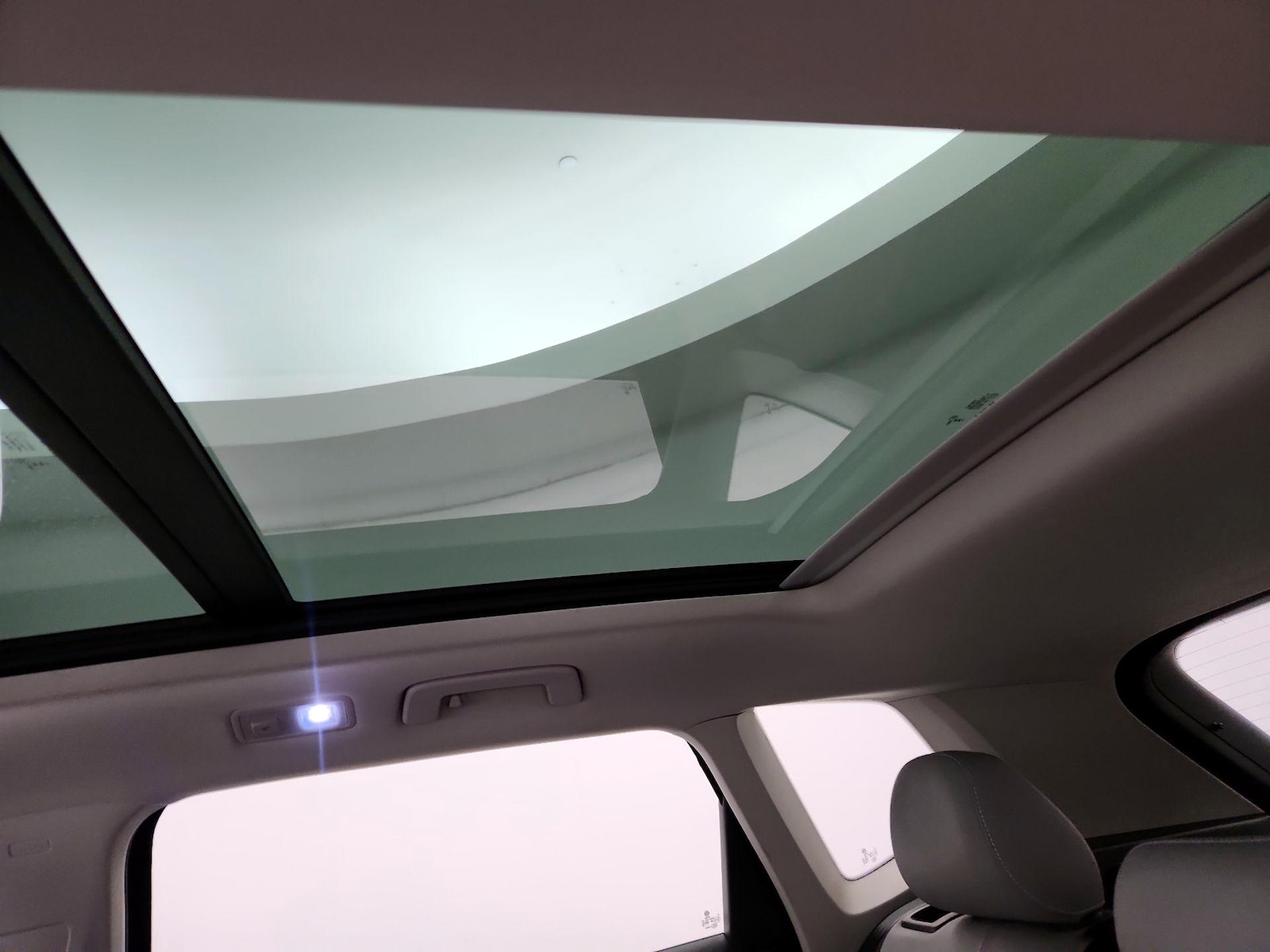 2024 Volkswagen Taos SE - Photo 24