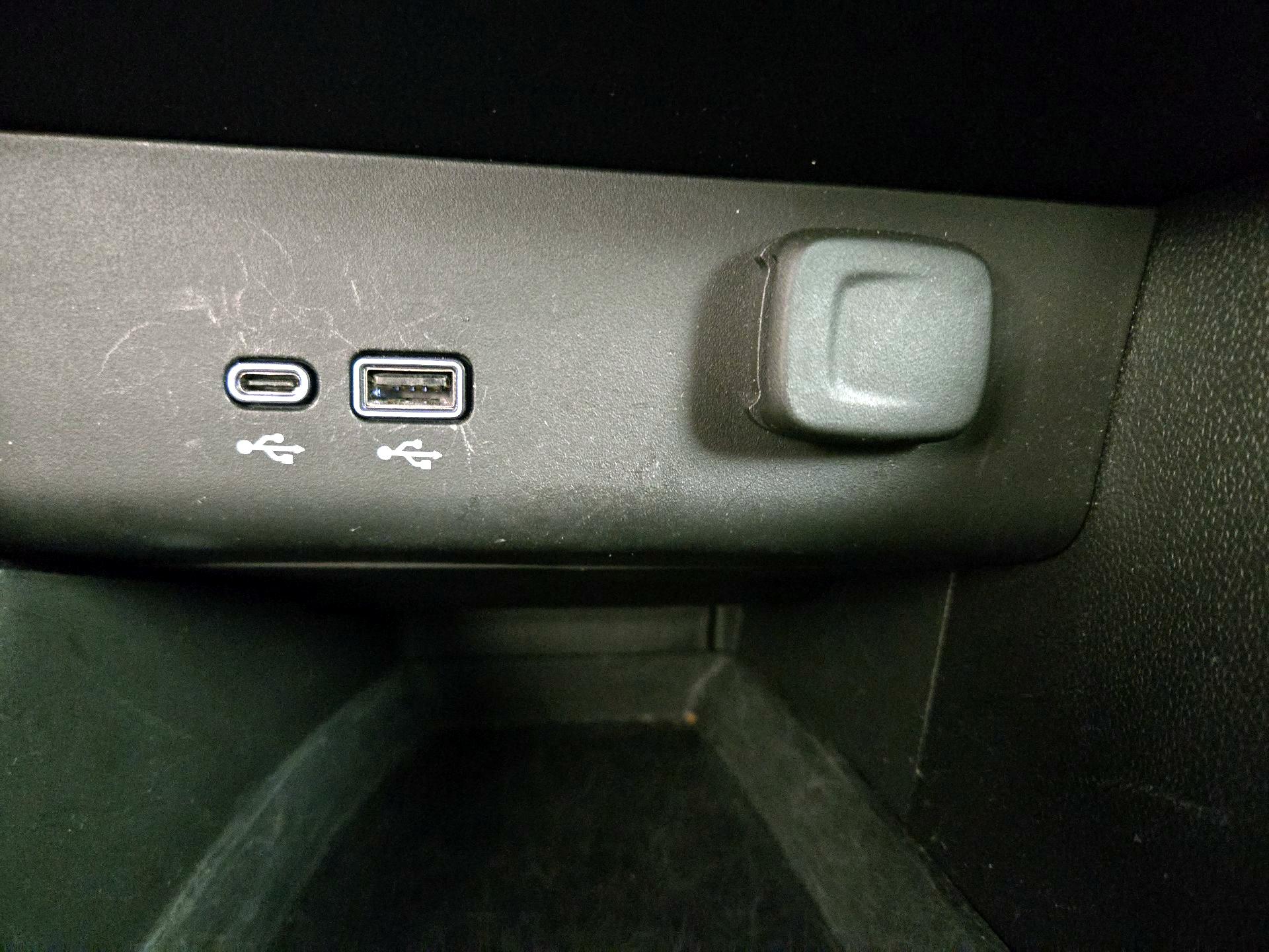 Thumbnail: 2025 Buick Encore GX - 18