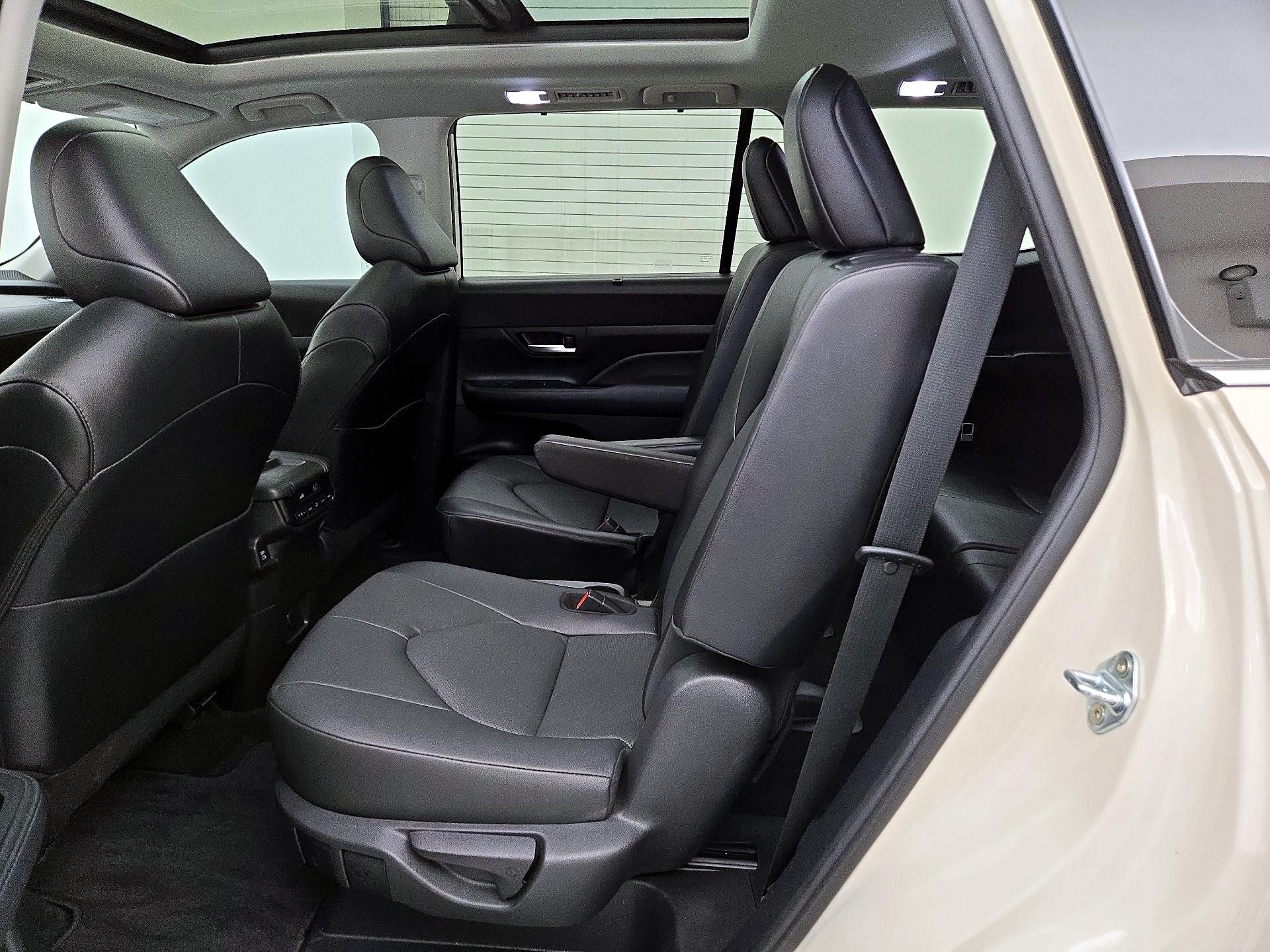Thumbnail: 2024 Toyota Grand Highlander - 20