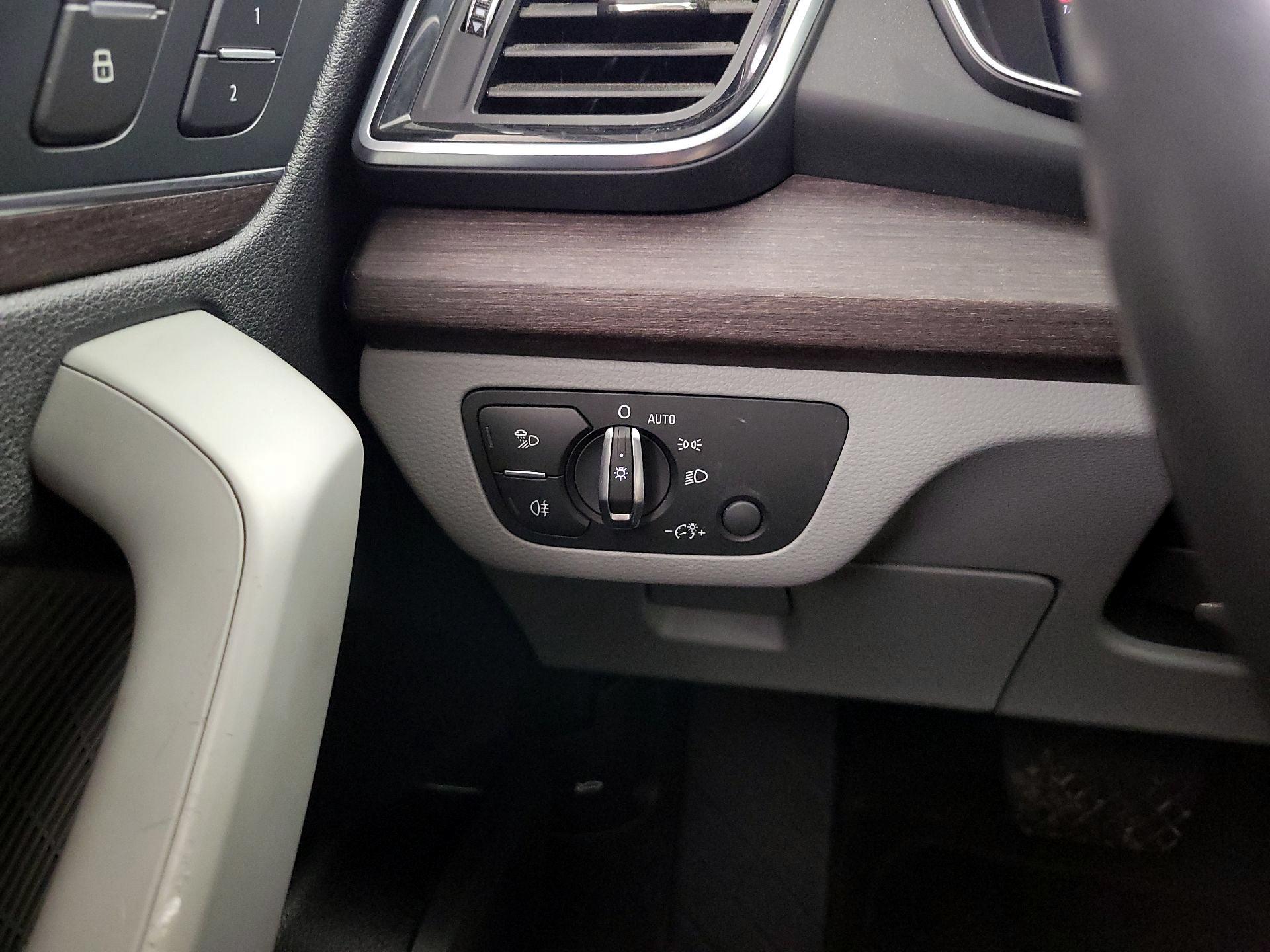 Thumbnail: 2021 Audi Q5 - 13