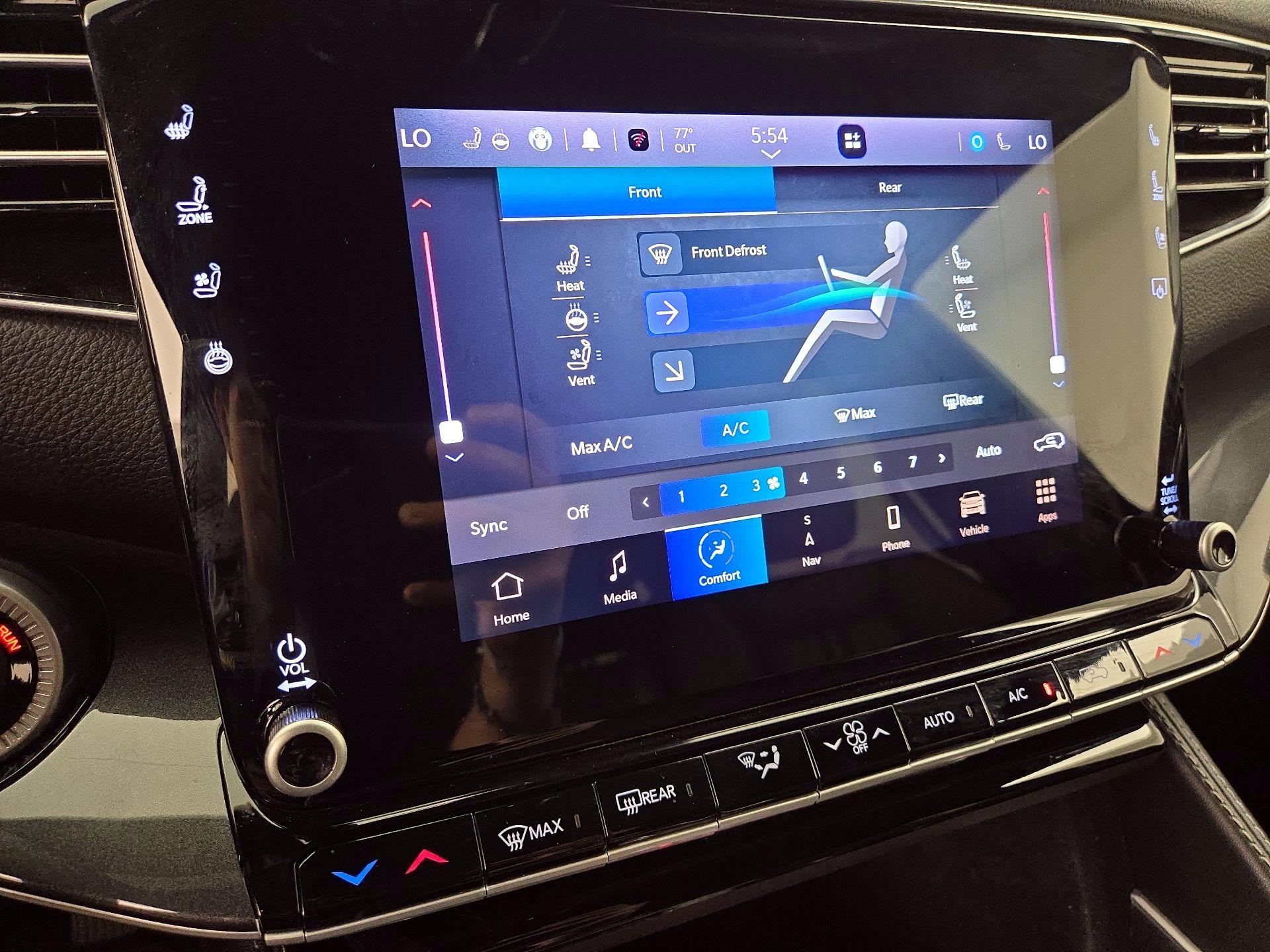 Thumbnail: 2023 Jeep Wagoneer - 17