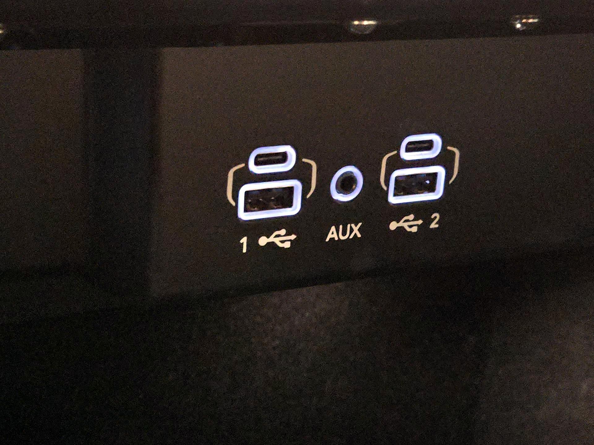 Thumbnail: 2023 Jeep Wagoneer - 19