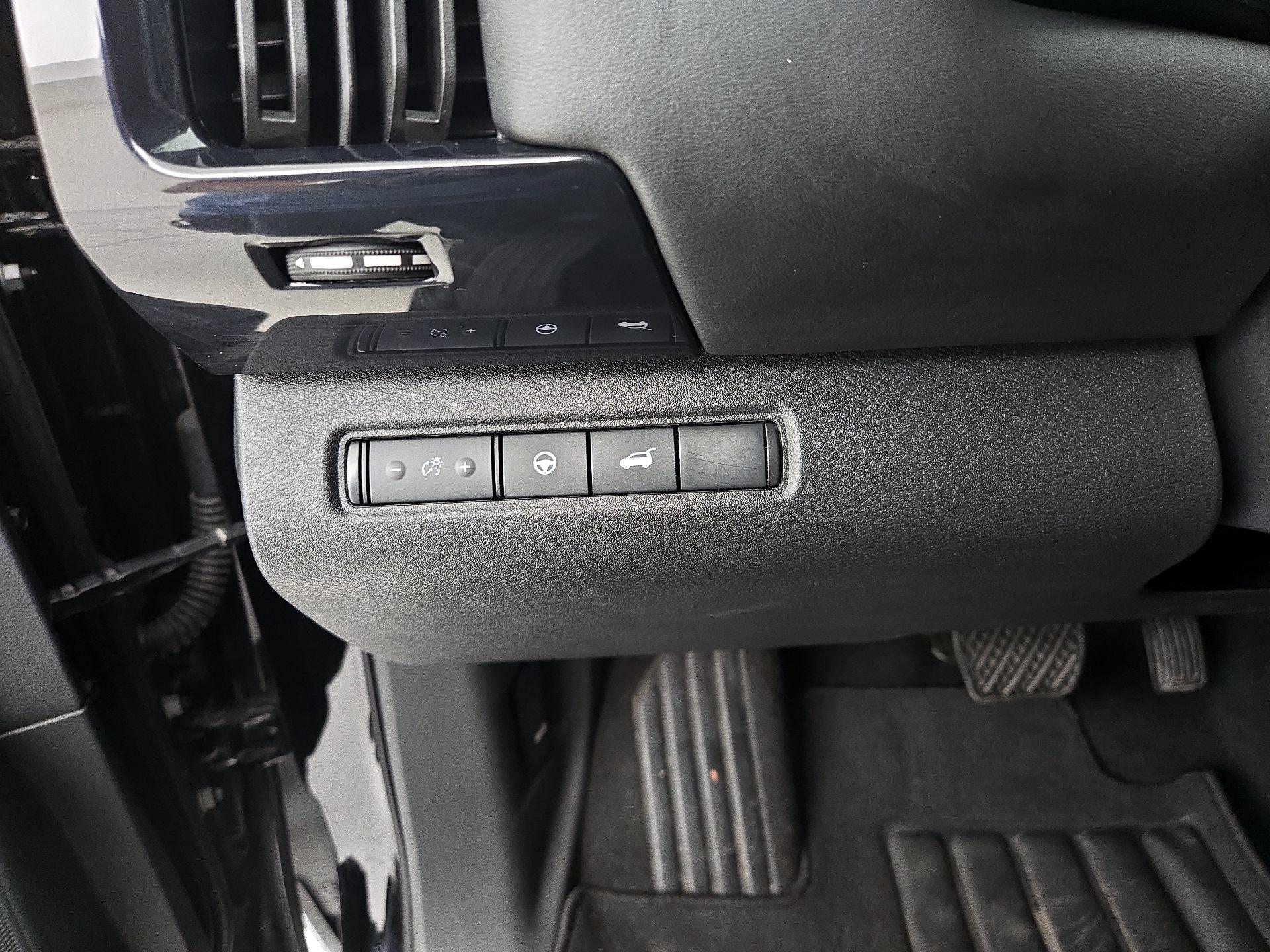 Thumbnail: 2025 Nissan Pathfinder - 13