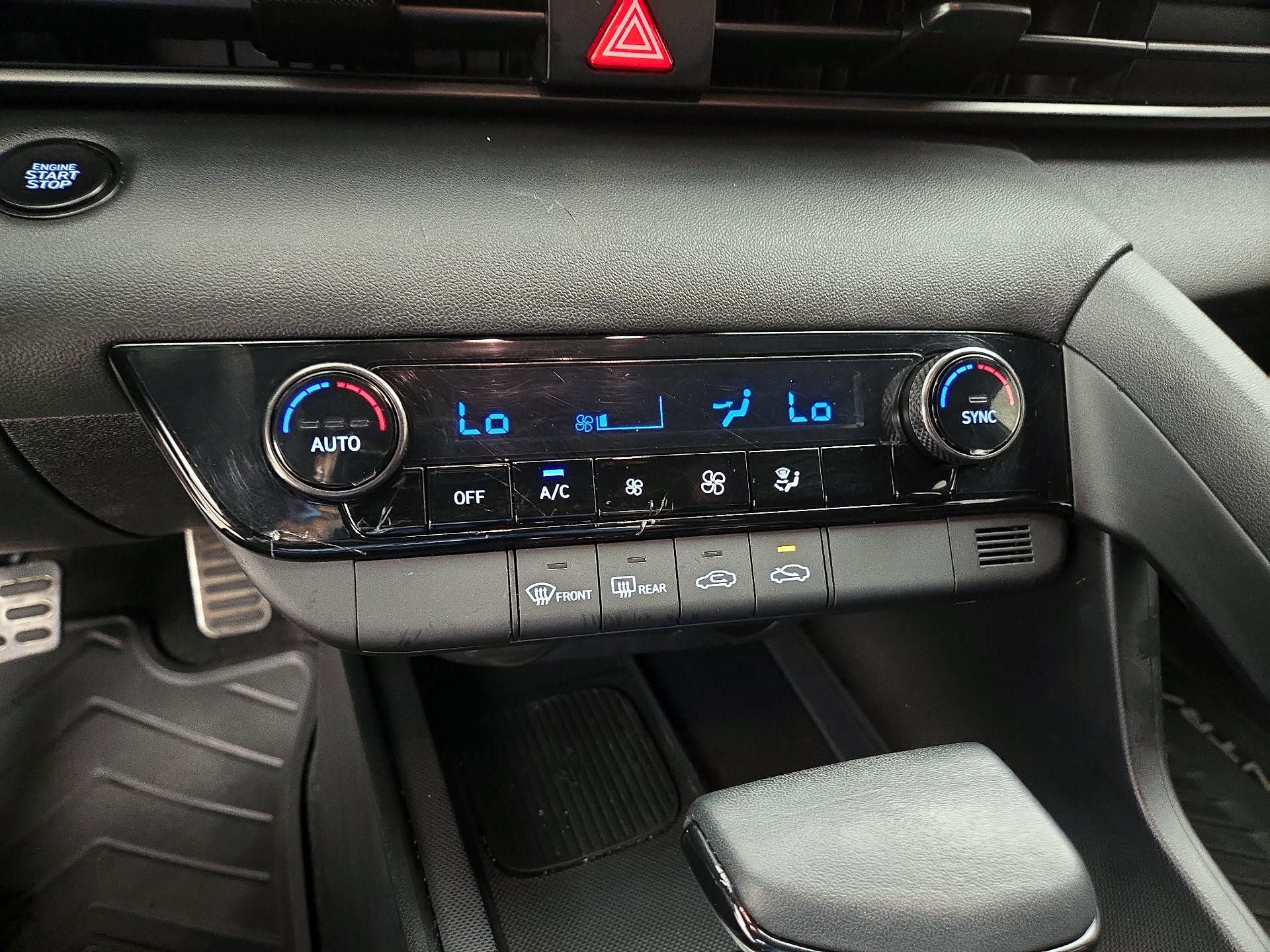 Thumbnail: 2025 Hyundai Elantra - 16