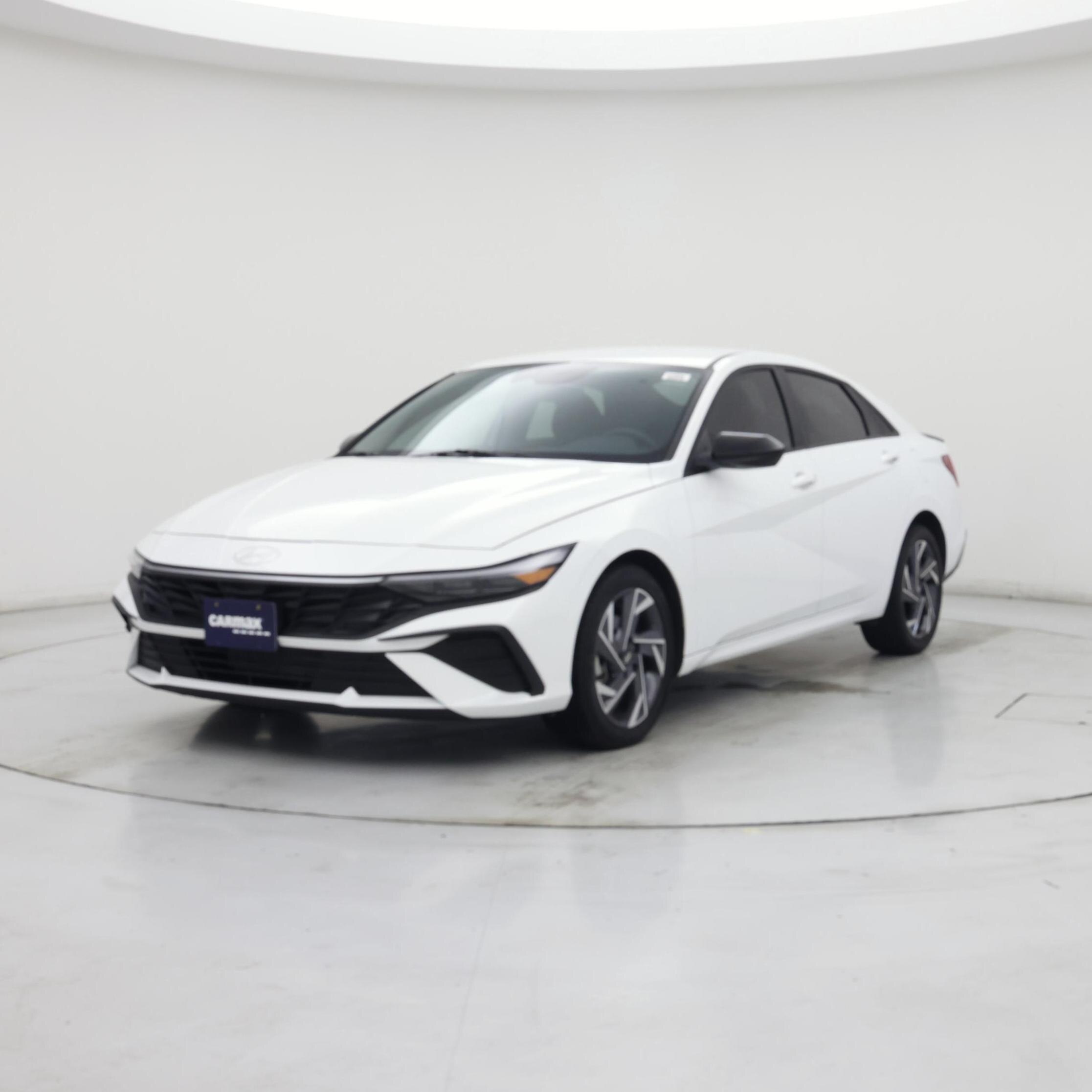 Thumbnail: 2025 Hyundai Elantra - 4