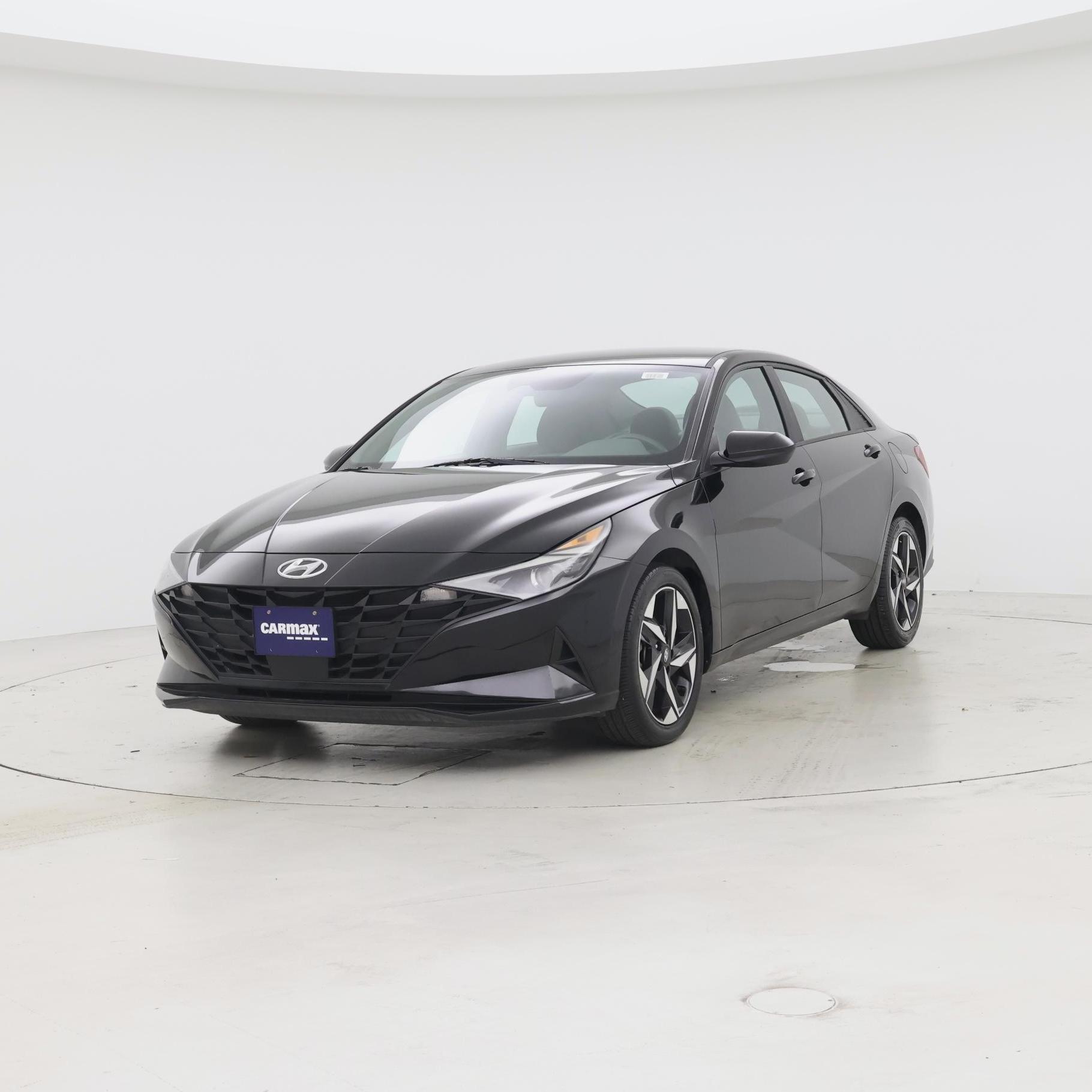 Thumbnail: 2023 Hyundai Elantra - 4