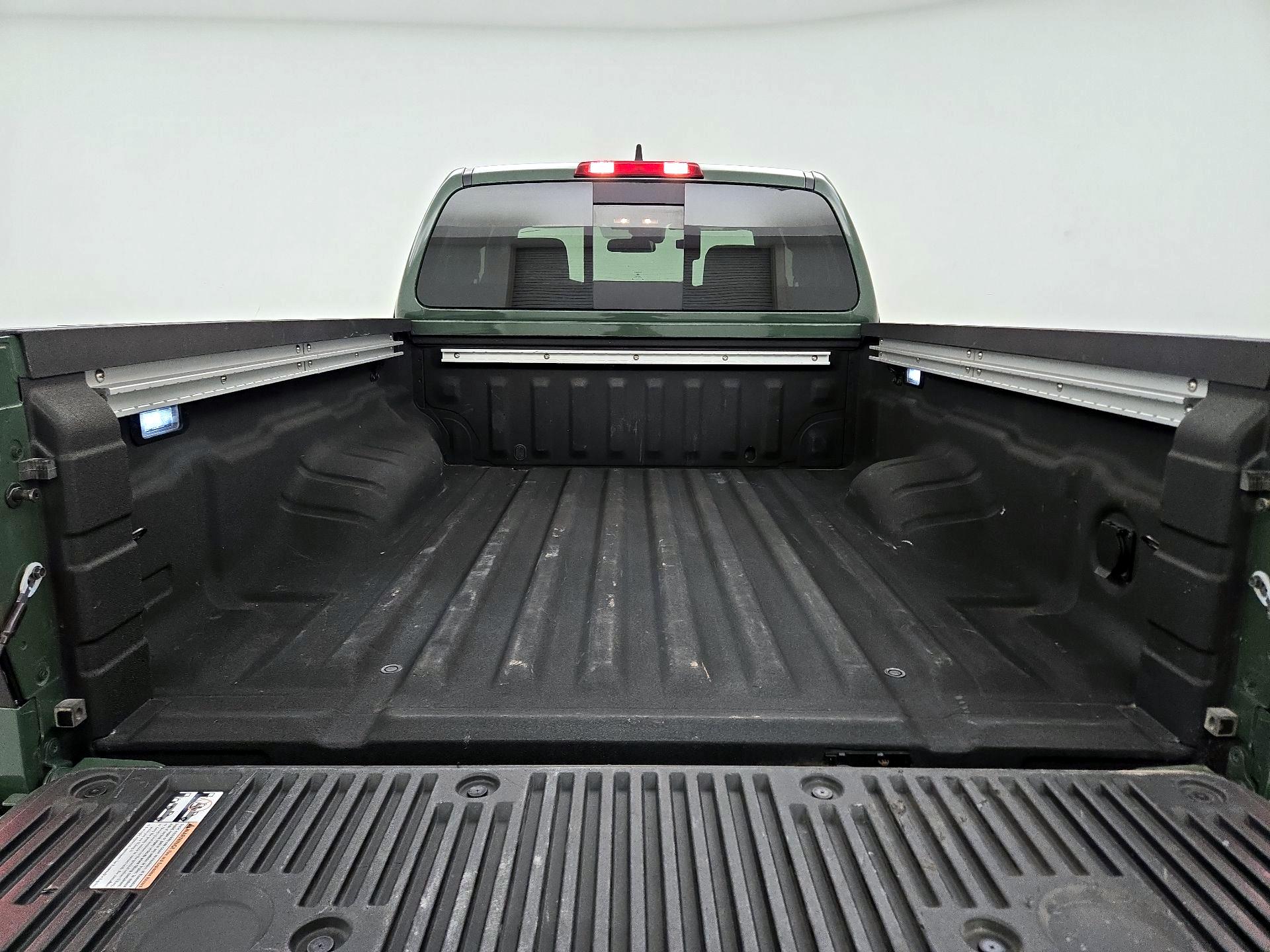 Thumbnail: 2024 Nissan Frontier - 19