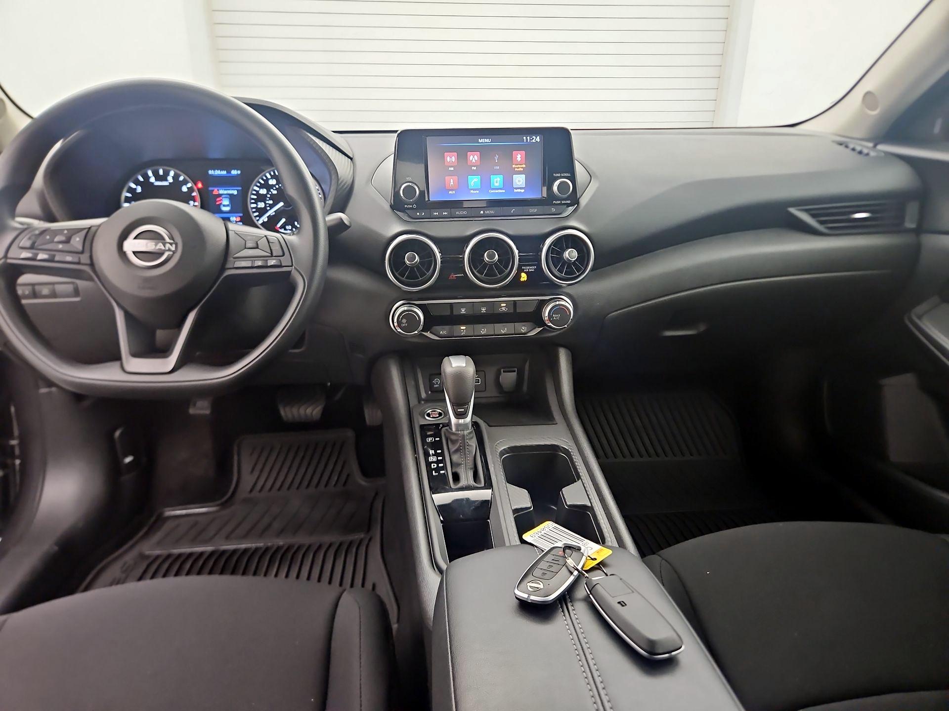 Thumbnail: 2025 Nissan Sentra - 9