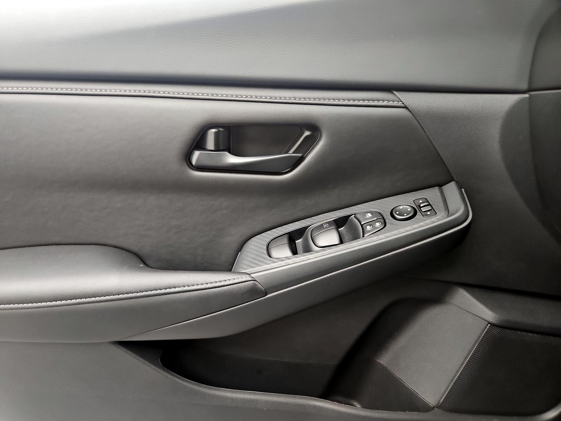 Thumbnail: 2025 Nissan Sentra - 12