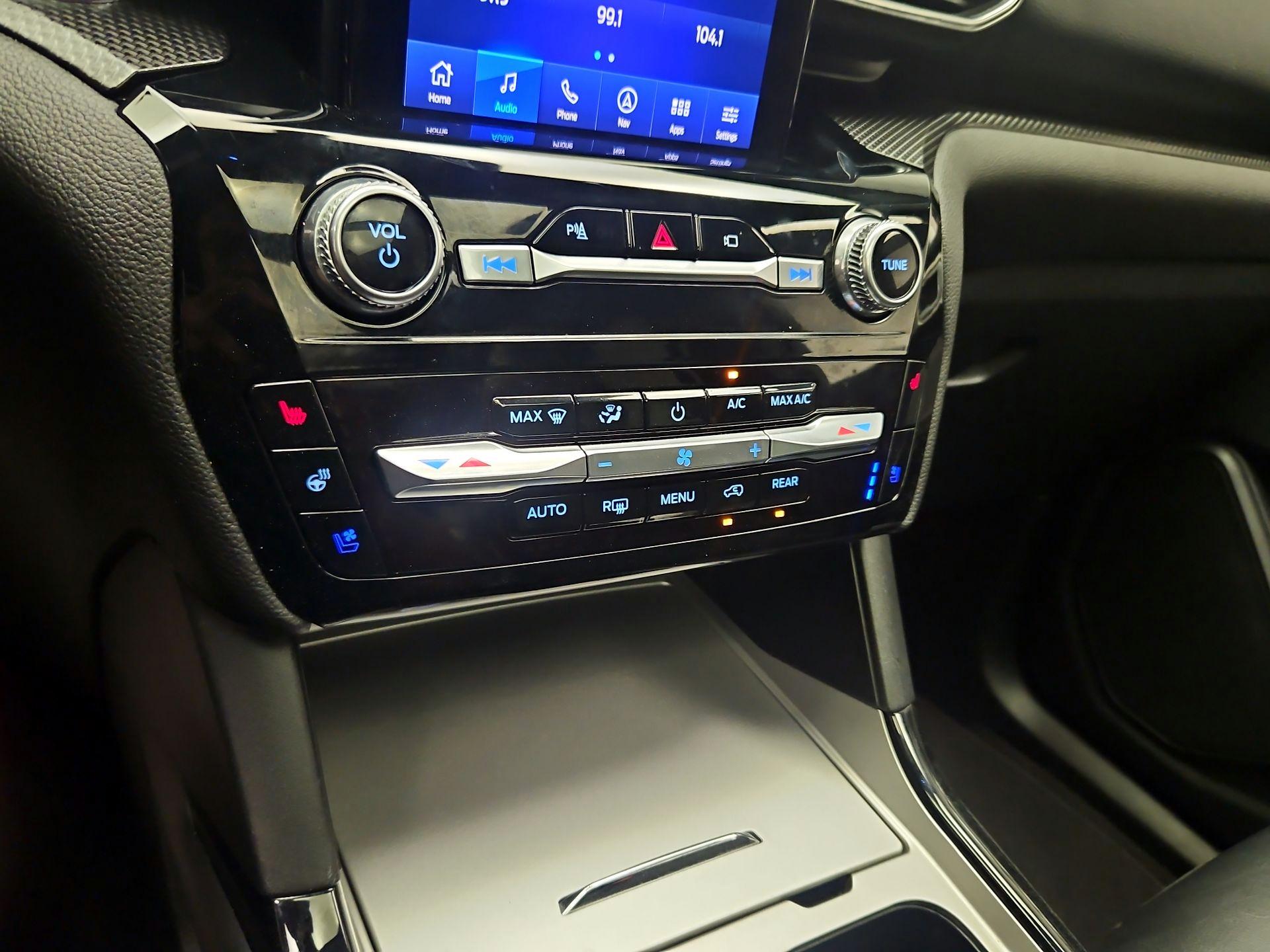 Thumbnail: 2023 Ford Explorer - 17