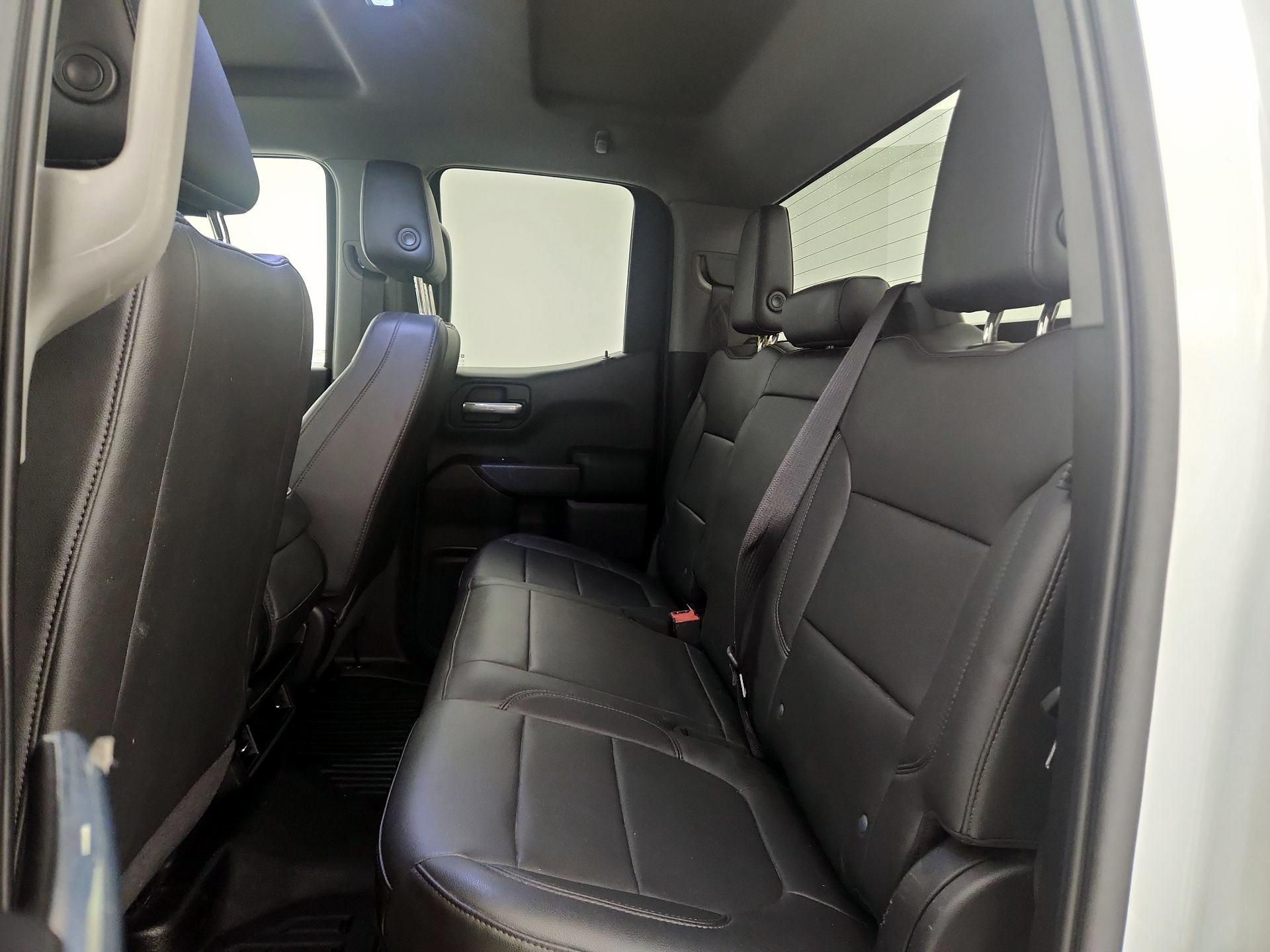 Thumbnail: 2021 Chevrolet Silverado 1500 - 19