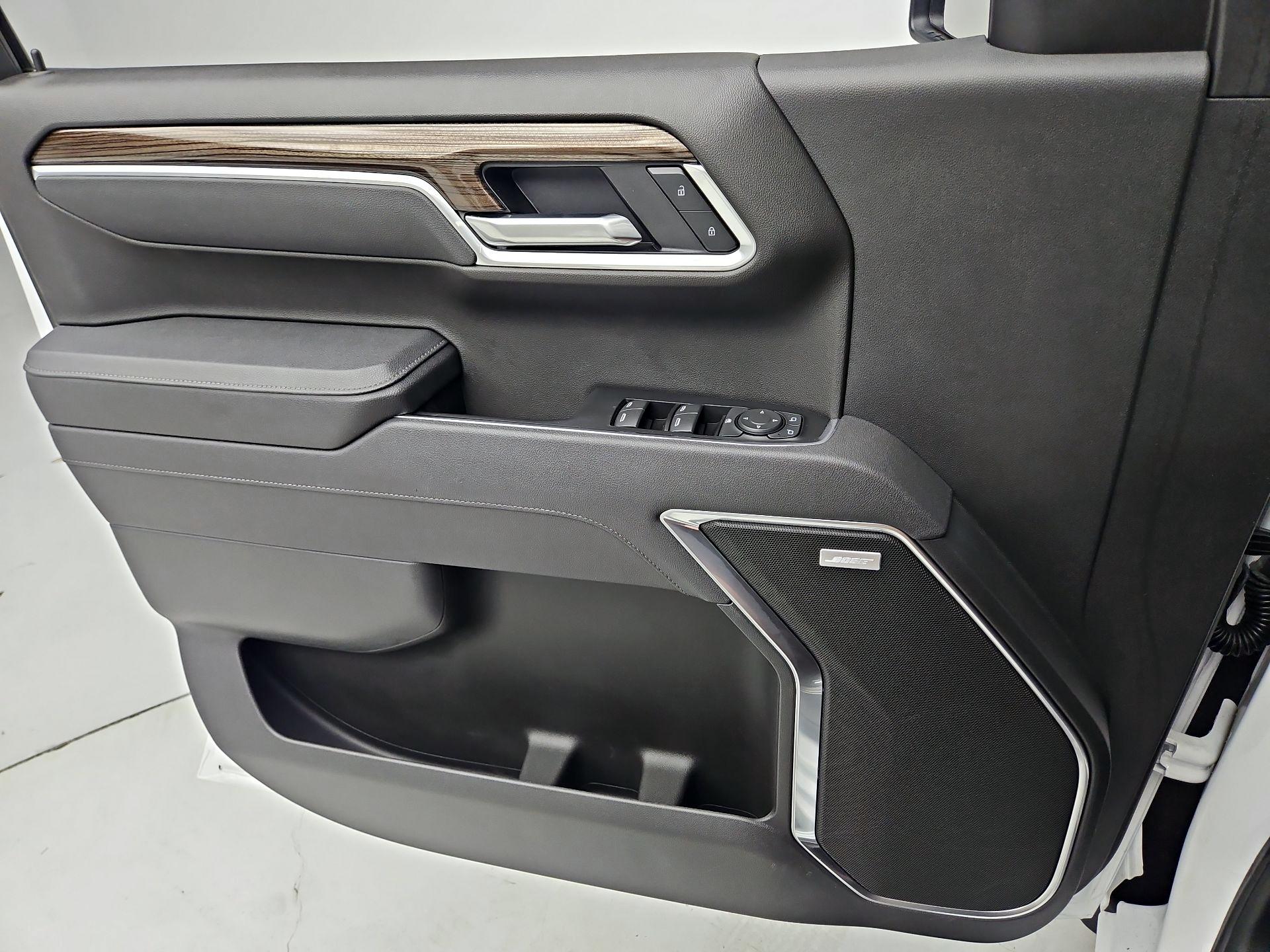 Thumbnail: 2025 Chevrolet Silverado 1500 - 12