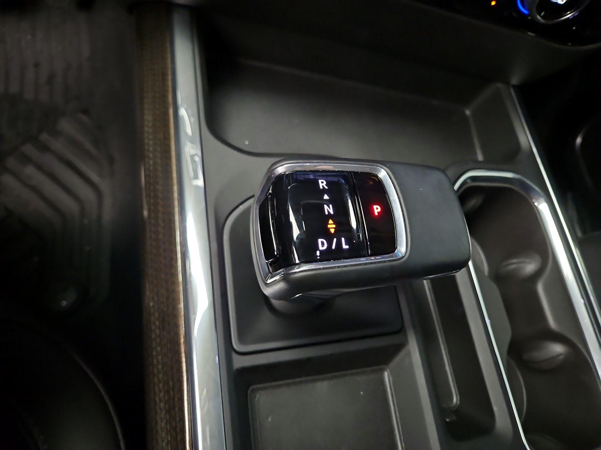 Thumbnail: 2025 Chevrolet Silverado 1500 - 18