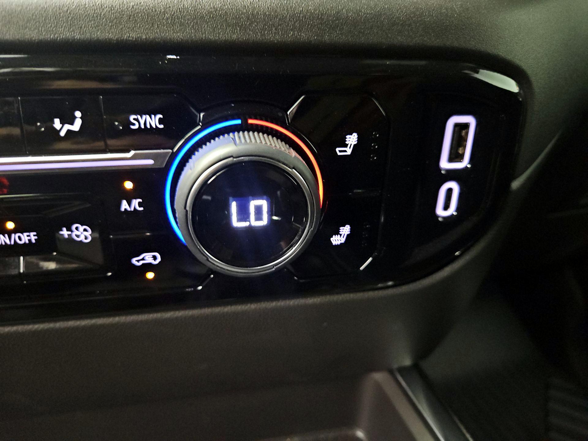 Thumbnail: 2025 Chevrolet Silverado 1500 - 19