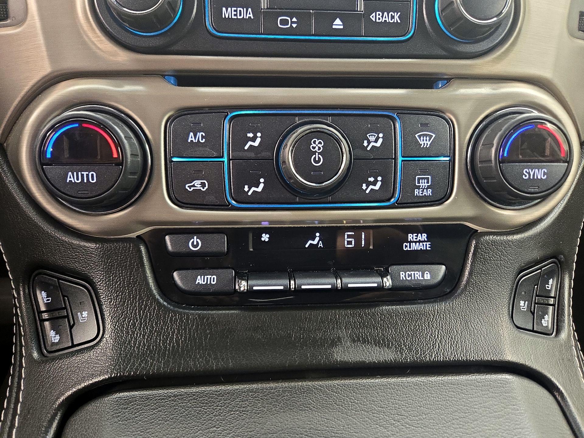 Thumbnail: 2019 GMC Yukon XL - 17