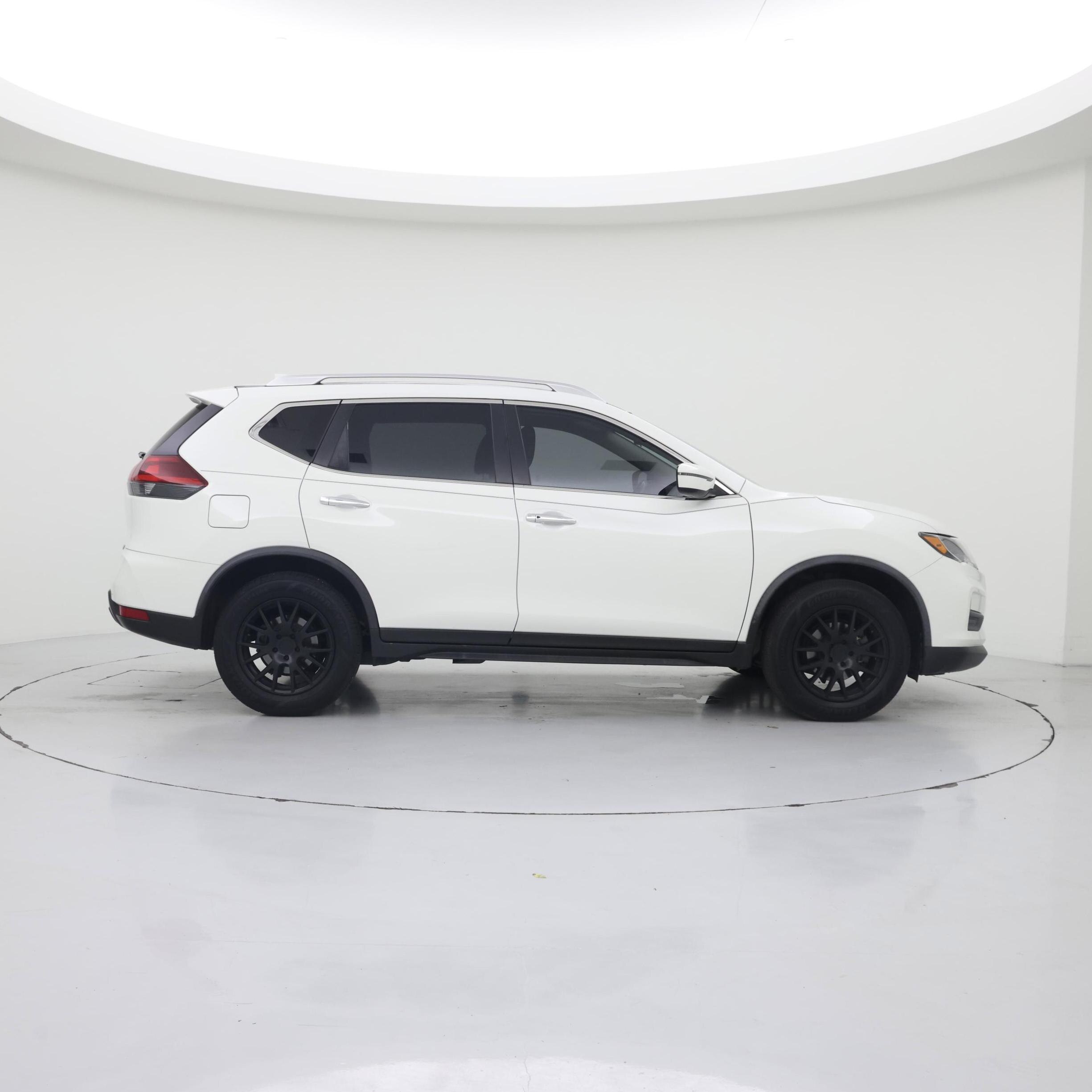 Thumbnail: 2020 Nissan Rogue - 7