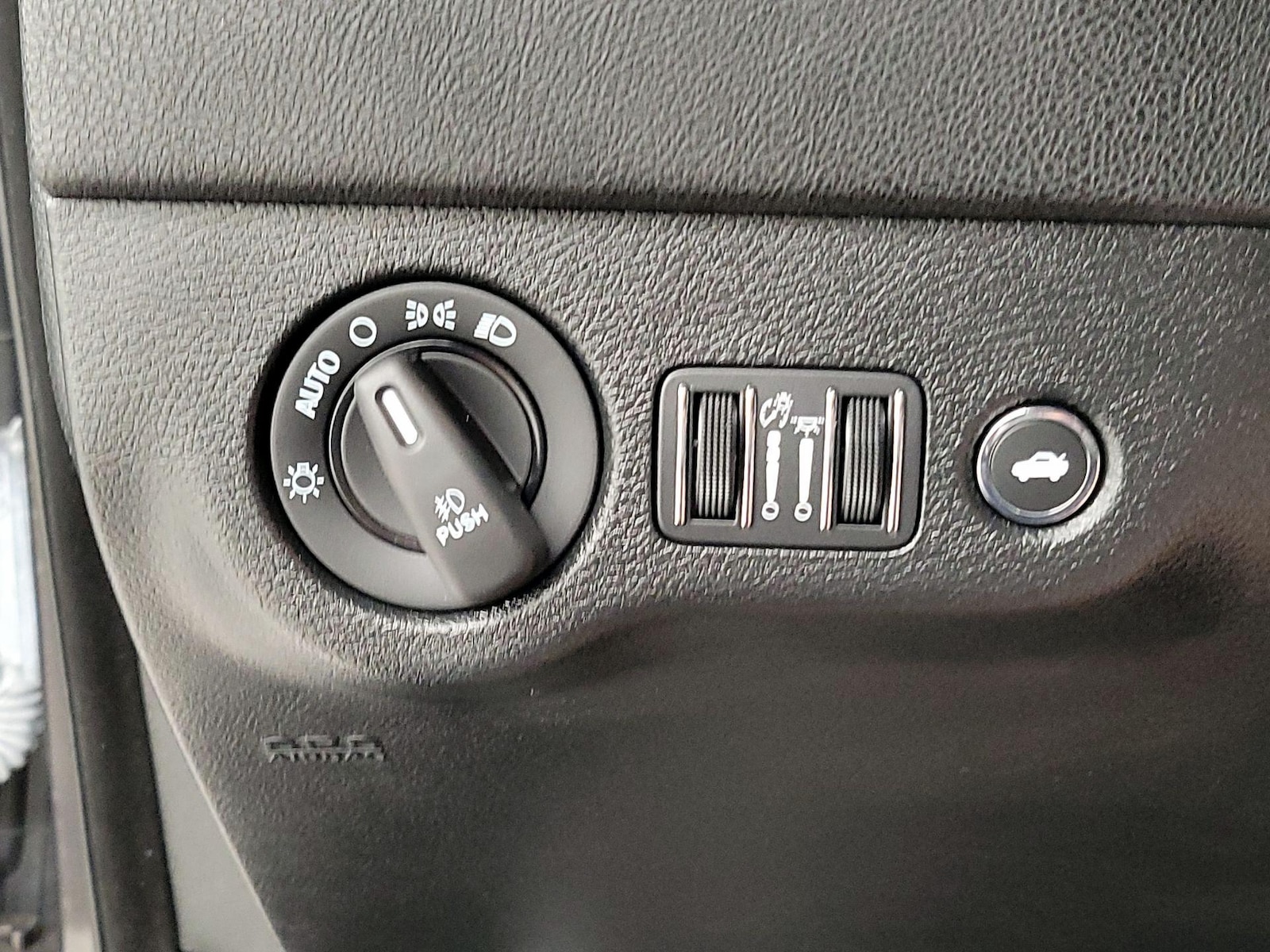 2021 Dodge Charger SXT - Photo 14
