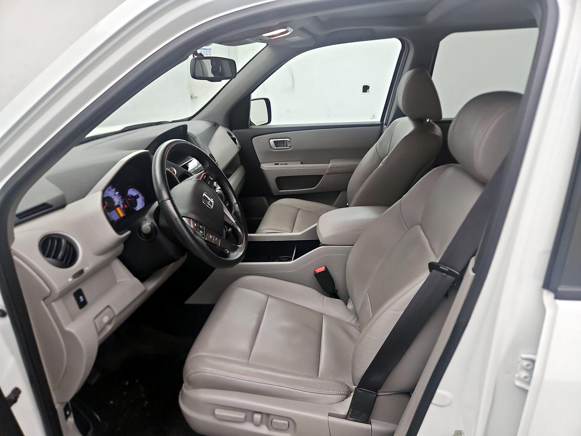 Thumbnail: 2015 Honda Pilot - 11