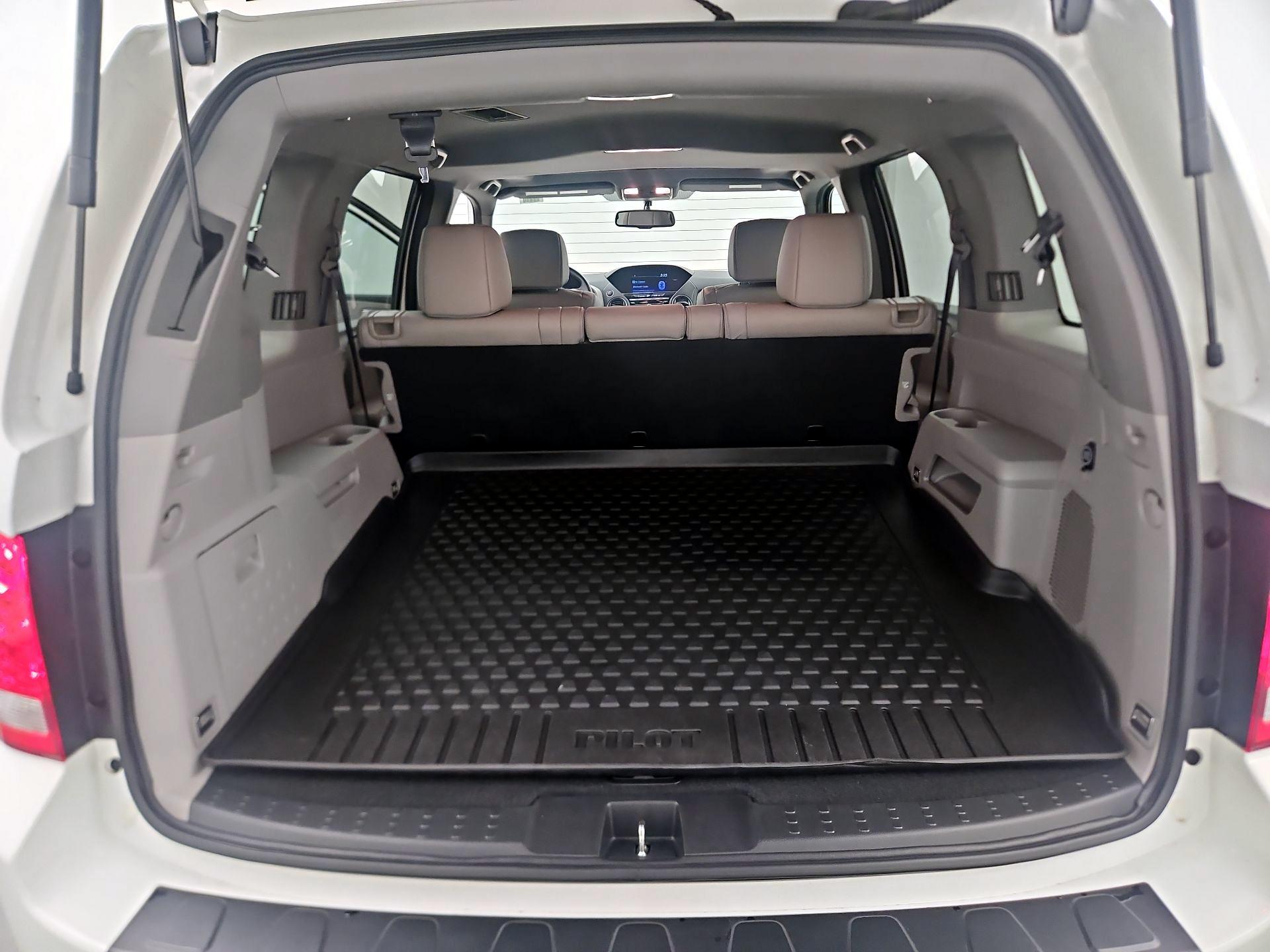 Thumbnail: 2015 Honda Pilot - 17