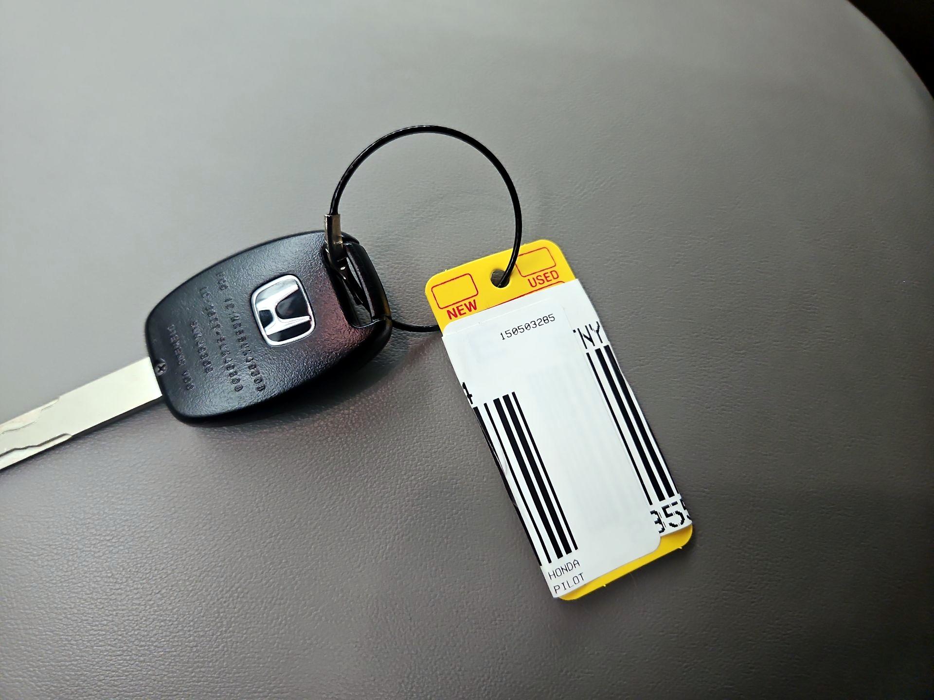 Thumbnail: 2015 Honda Pilot - 19