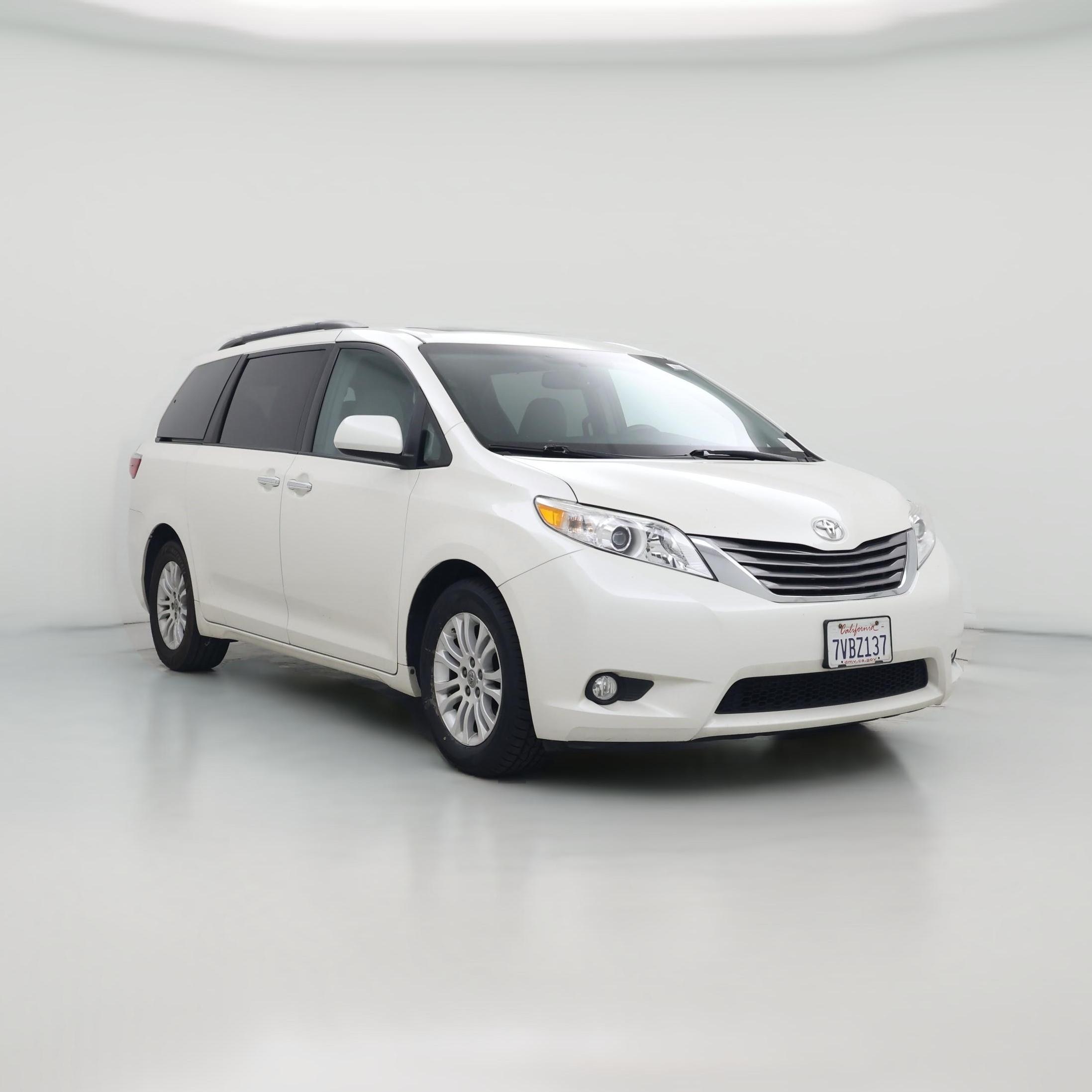 Thumbnail: 2017 Toyota Sienna - 1