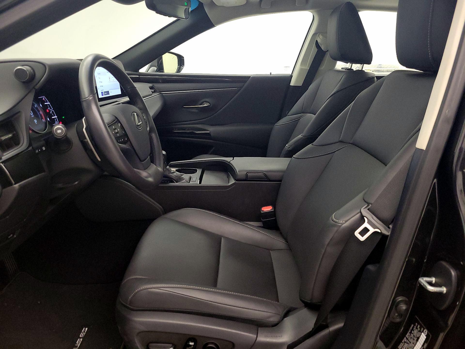 Thumbnail: 2025 Lexus ES - 11