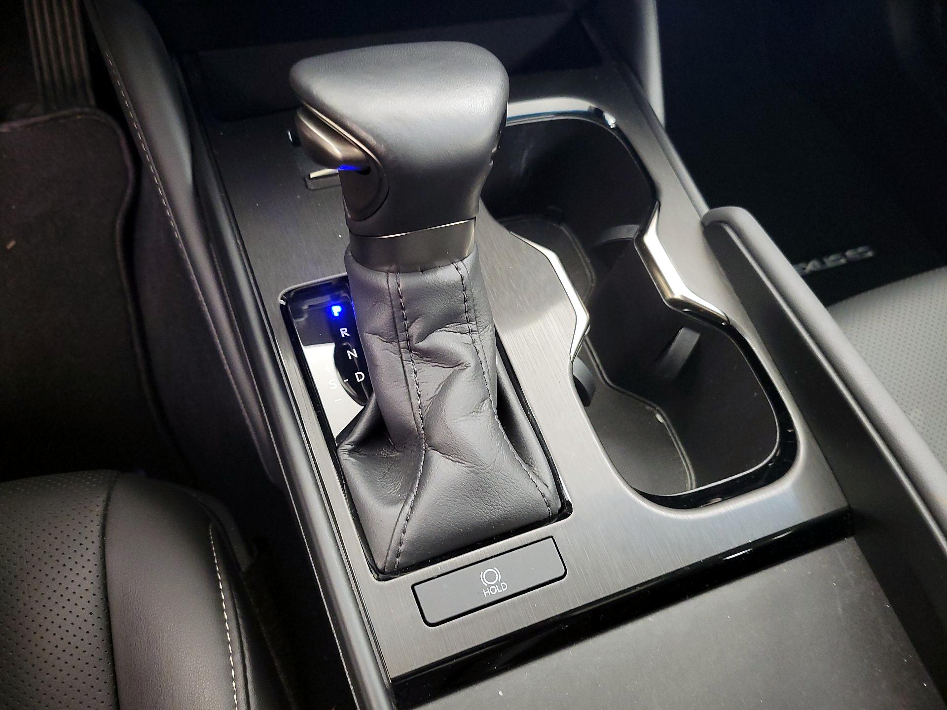 Thumbnail: 2025 Lexus ES - 17