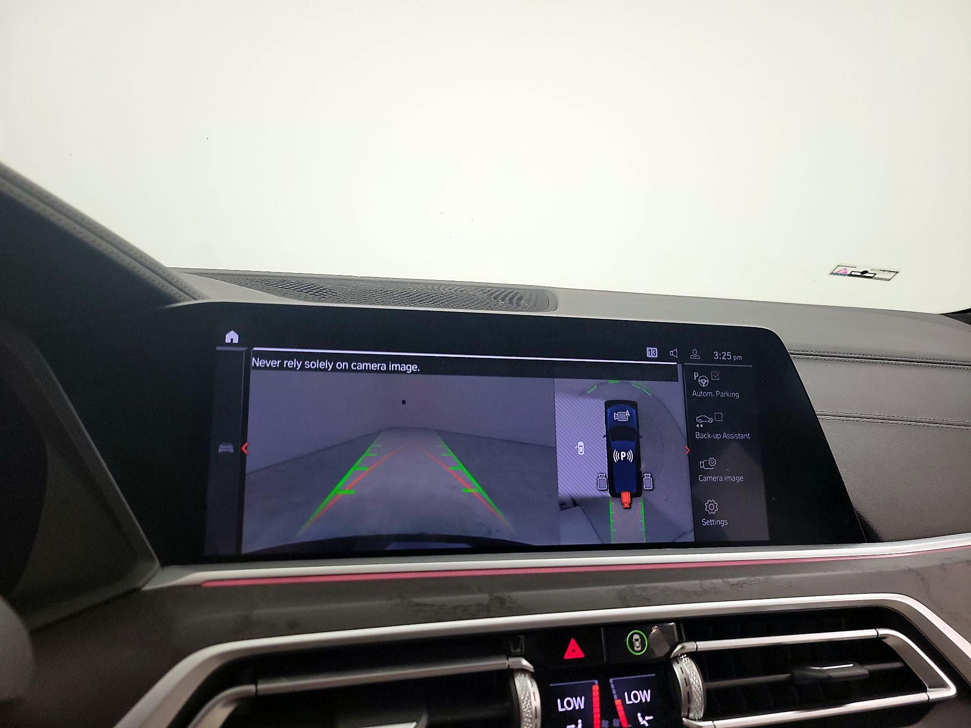 Thumbnail: 2021 BMW X7 - 14