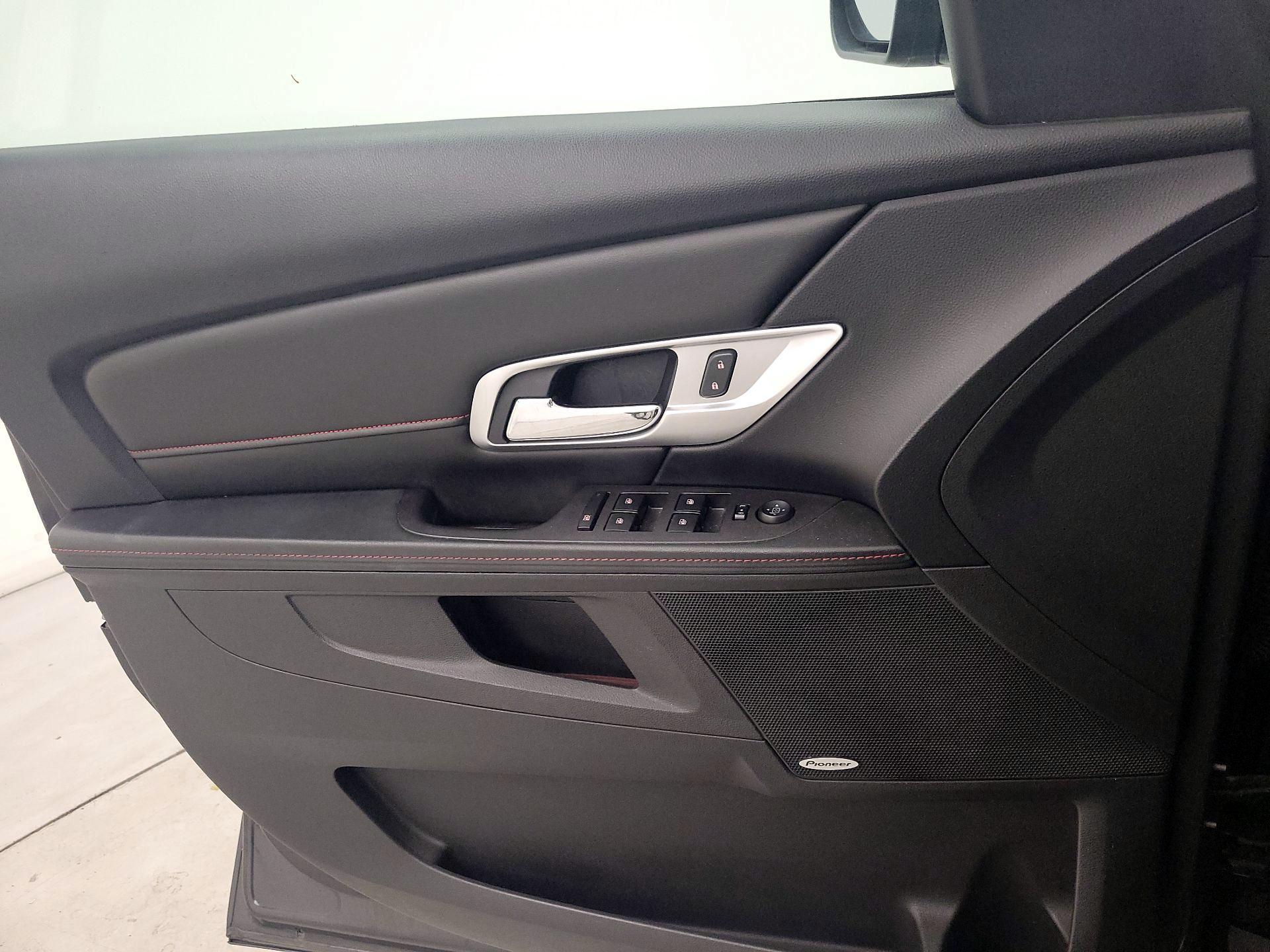 Thumbnail: 2015 GMC Terrain - 12