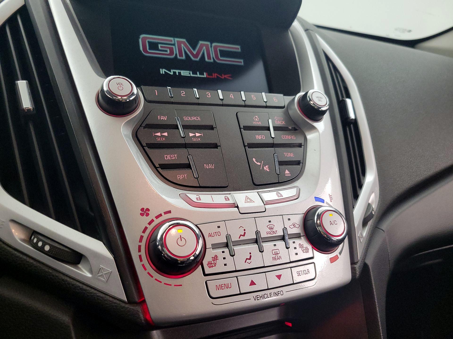 Thumbnail: 2015 GMC Terrain - 15