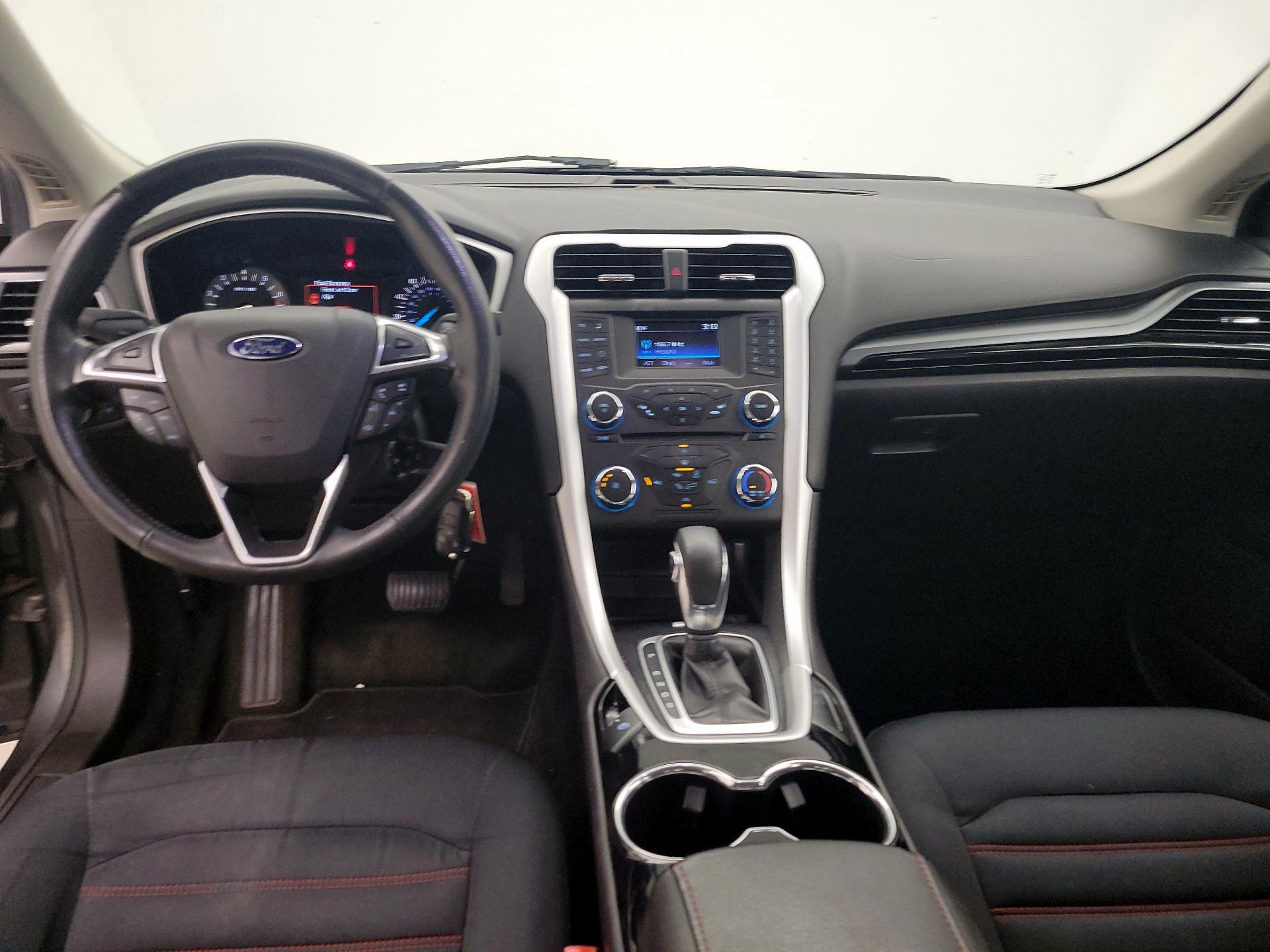 Thumbnail: 2016 Ford Fusion - 9