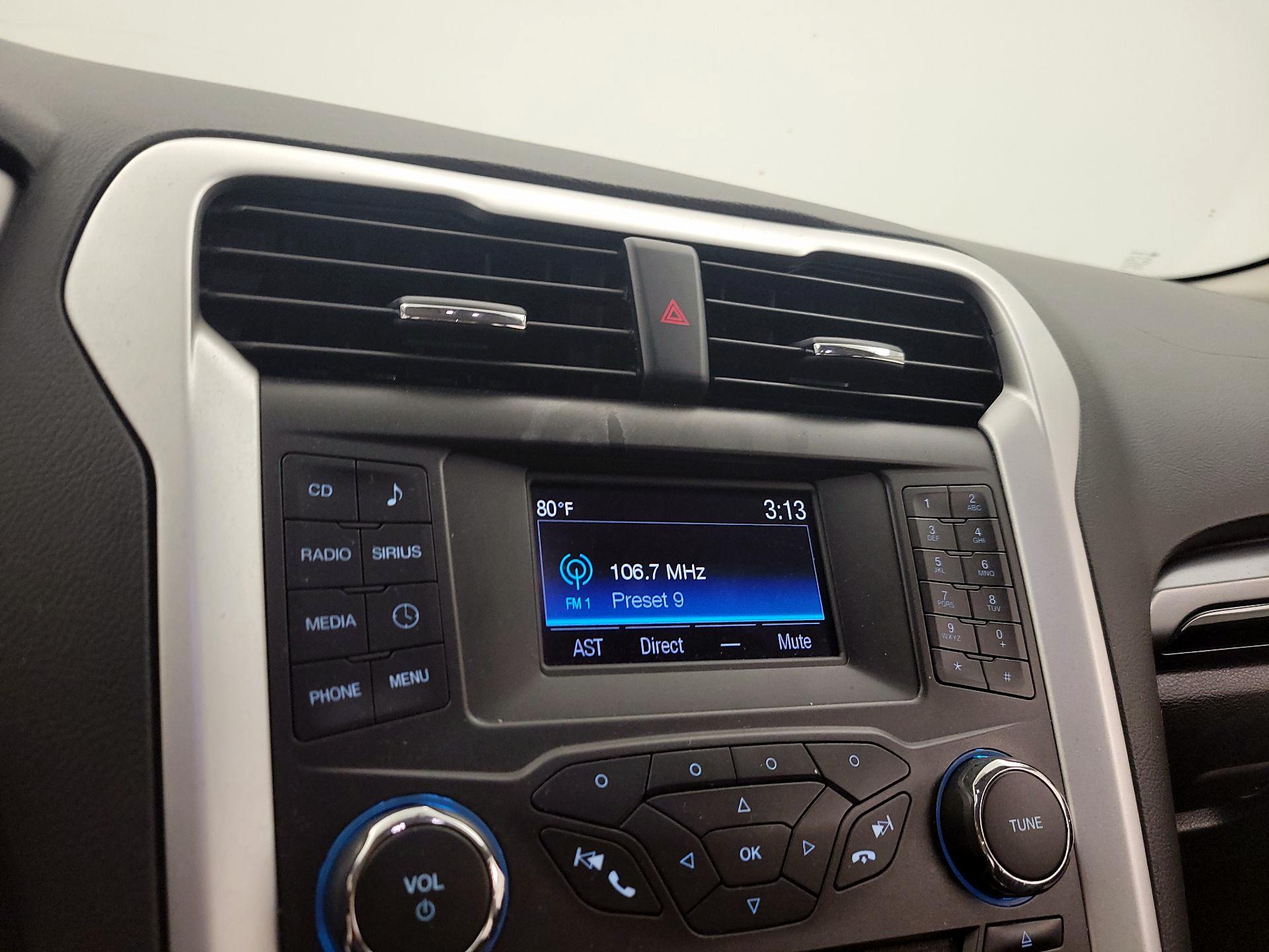 Thumbnail: 2016 Ford Fusion - 15