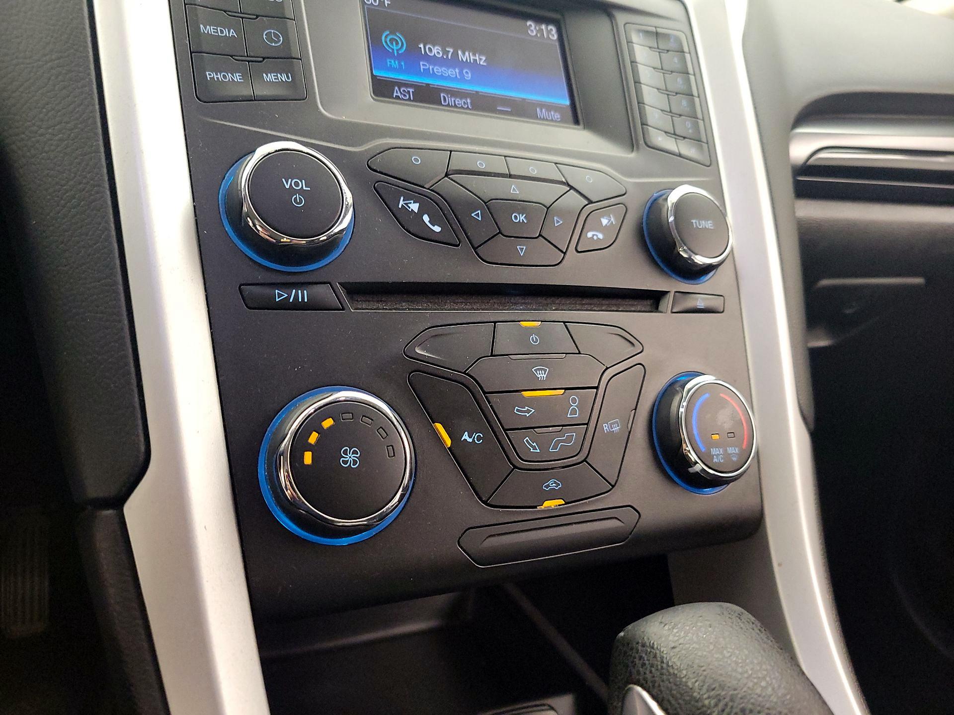 Thumbnail: 2016 Ford Fusion - 16